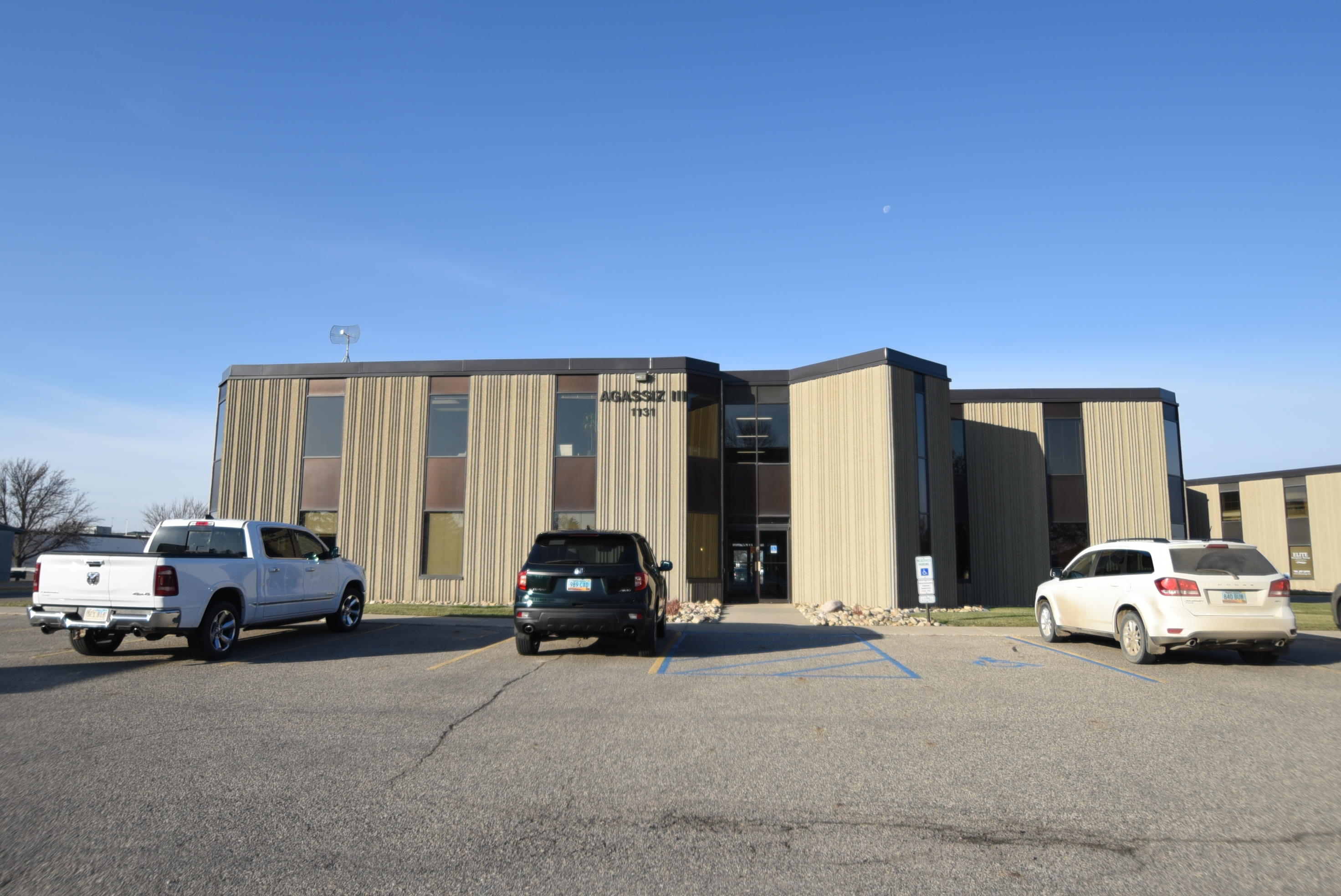 1131 Westrac Drive Property Photo 1