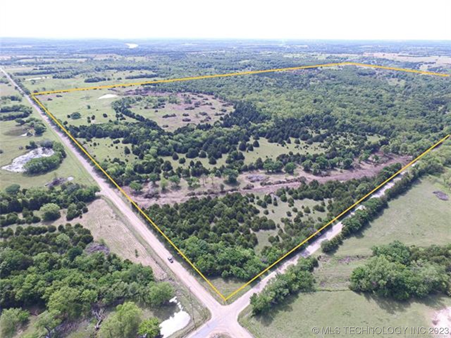 E Fairlawn Road Property Photo 2