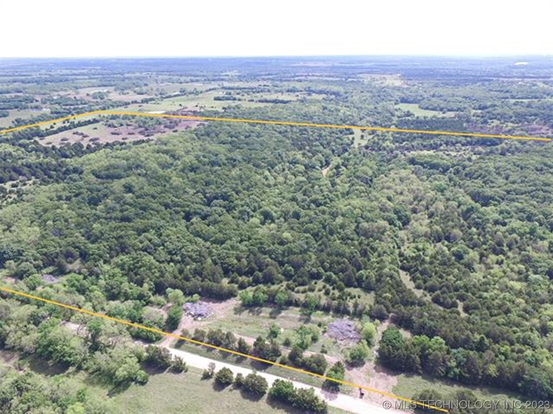 E Fairlawn Road Property Photo 4