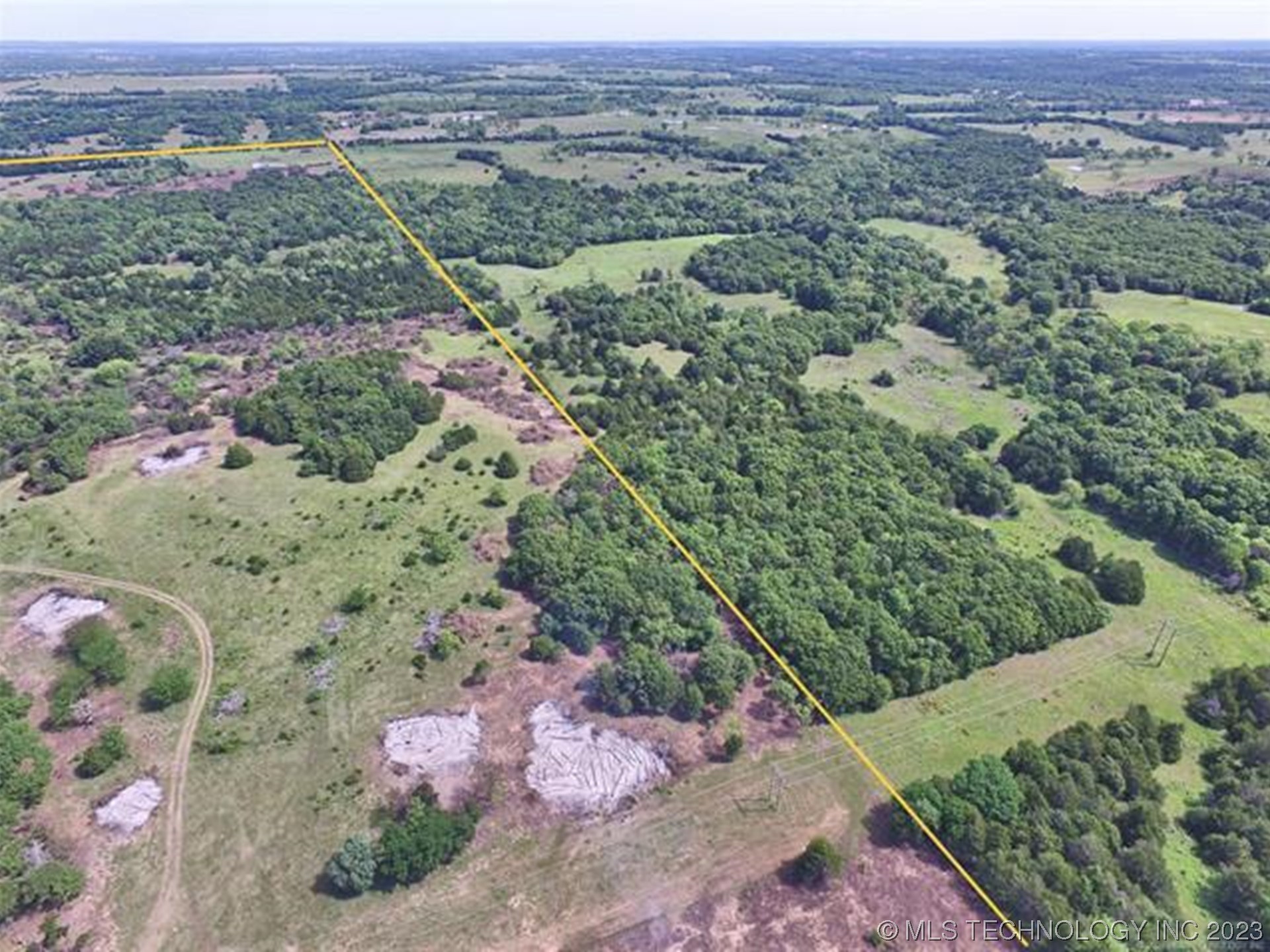 E Fairlawn Road Property Photo 8