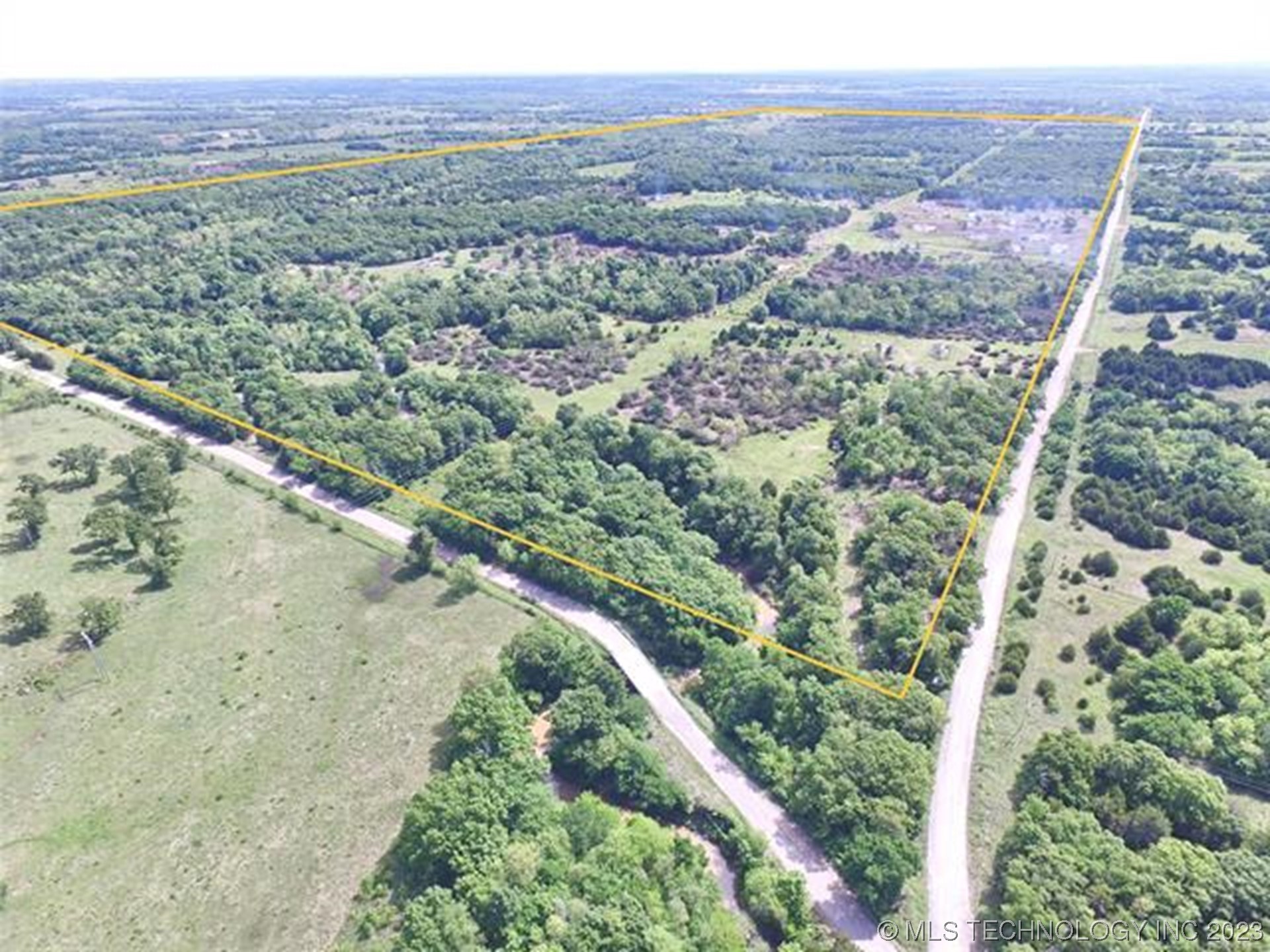 E Fairlawn Road Property Photo 11