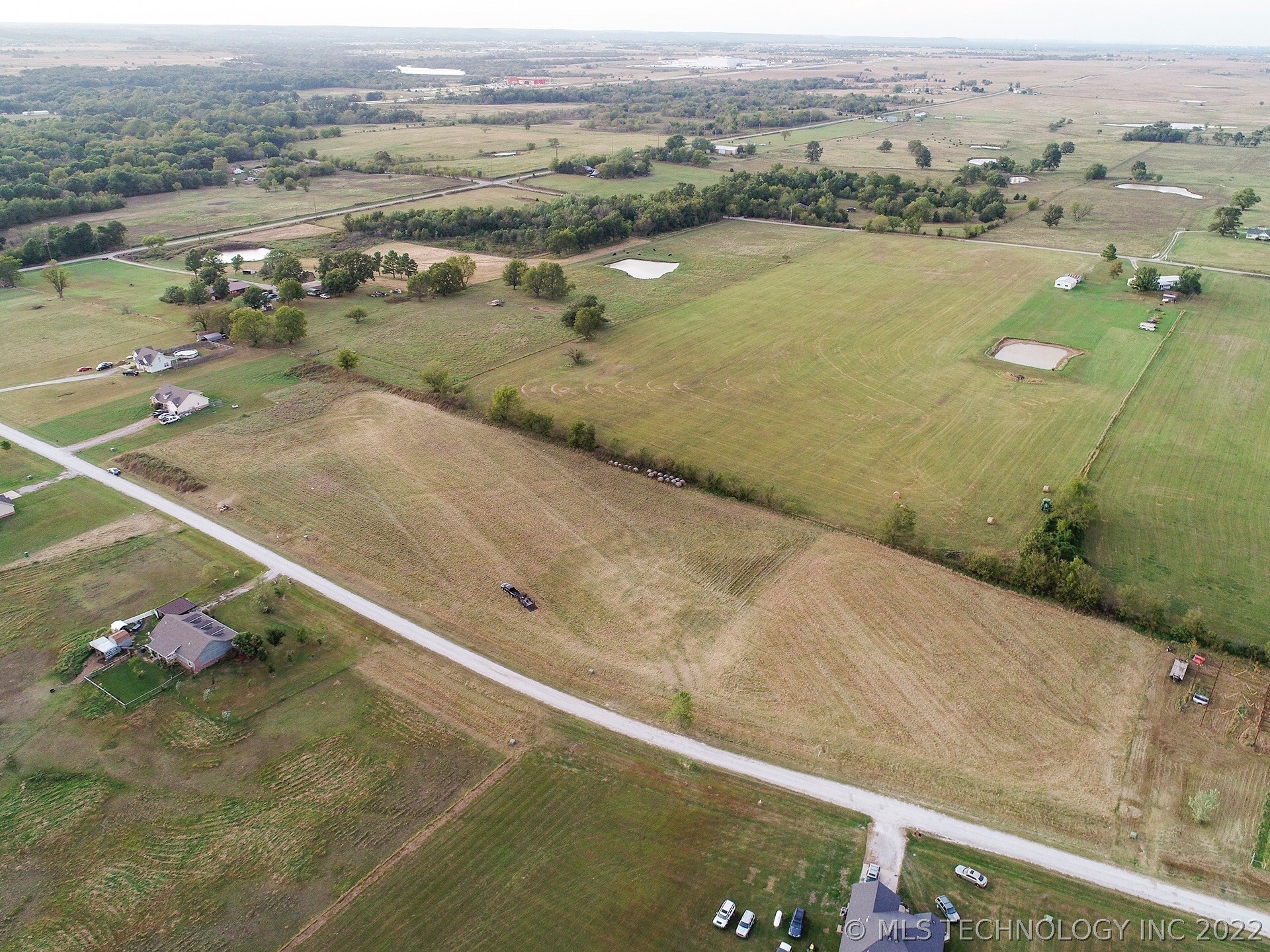 398300 W 3230 Drive Property Photo 3