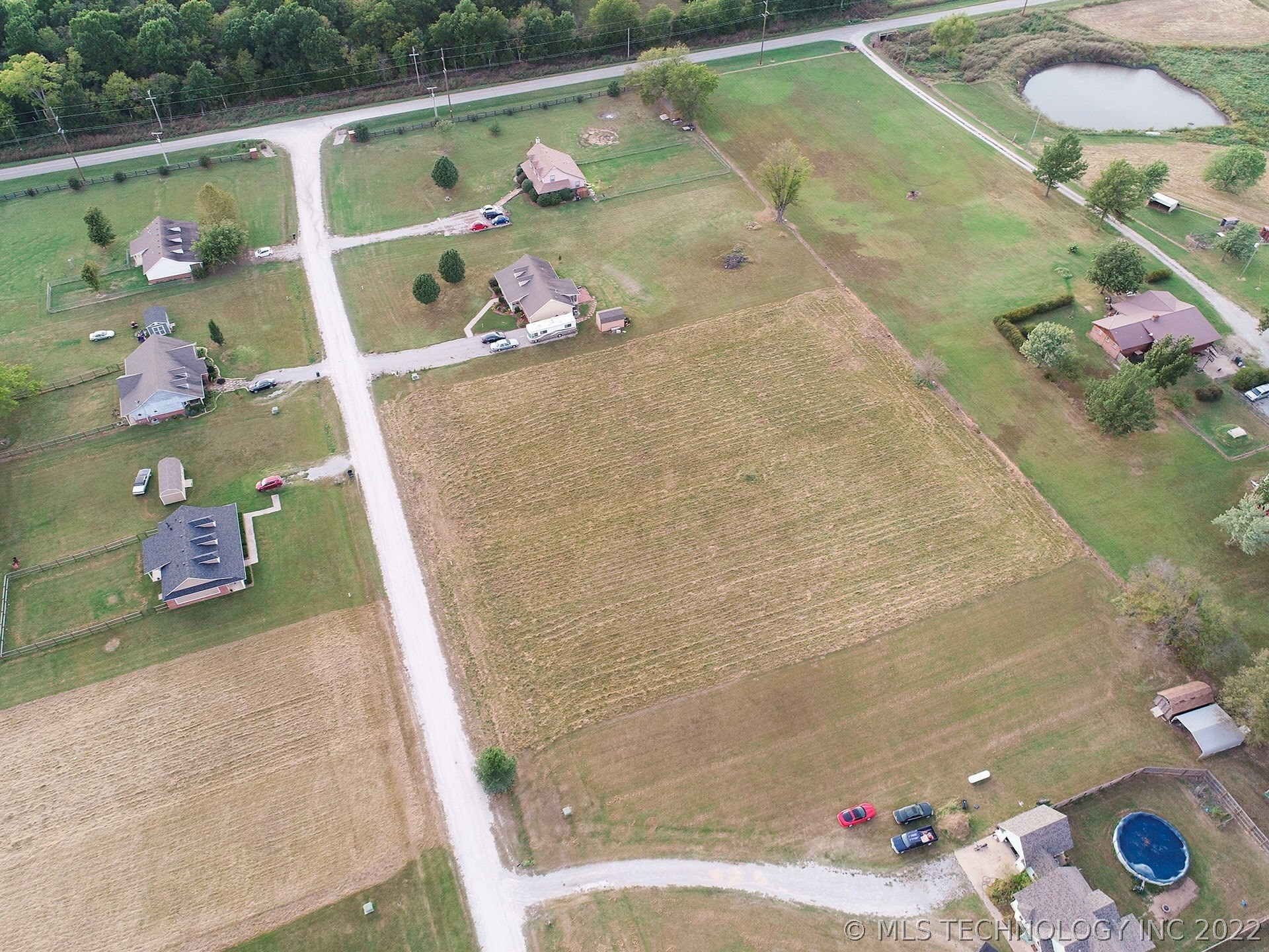 398322 W 3230 Drive Property Photo 14