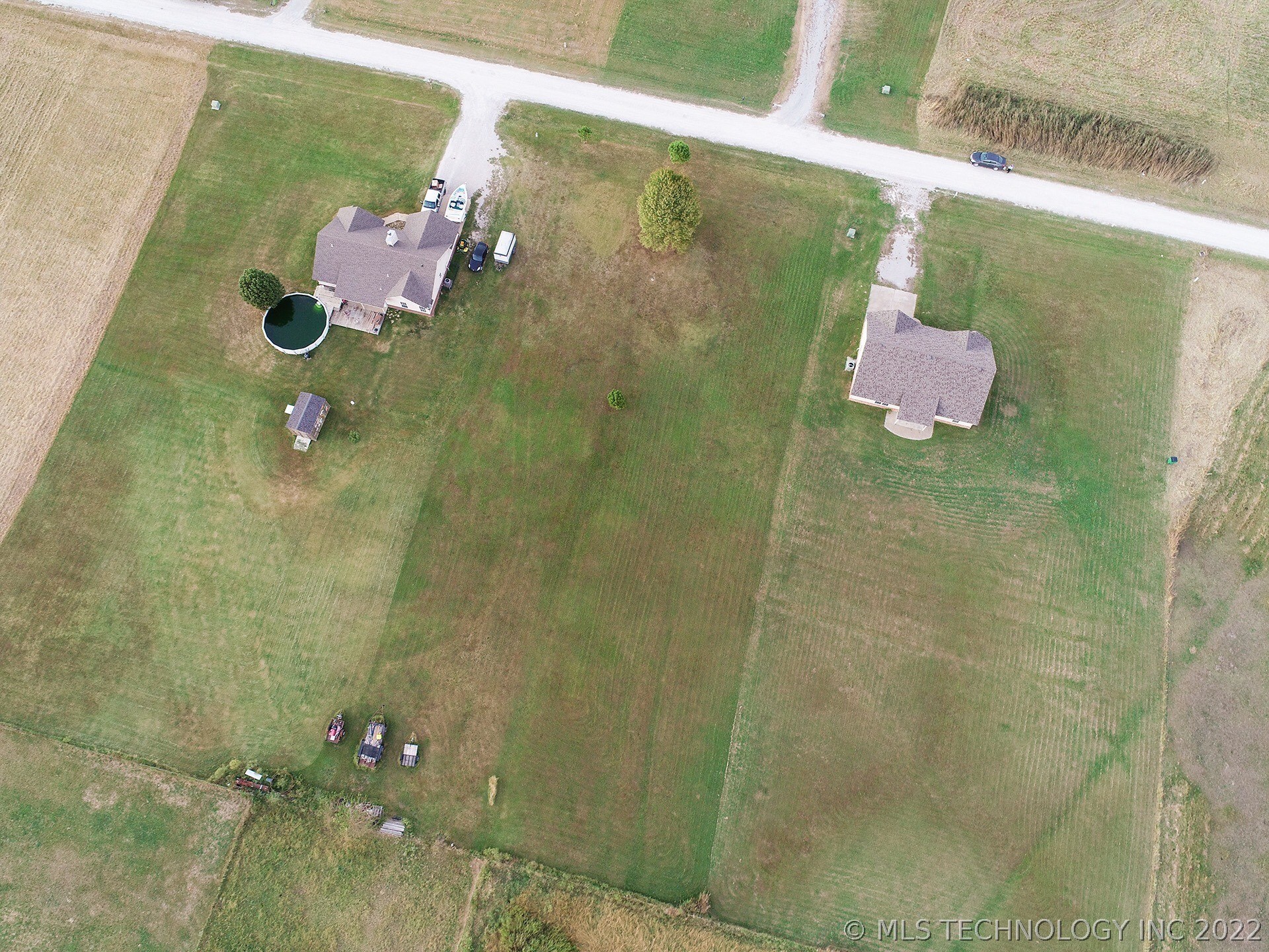 398322 W 3230 Drive Property Photo 16