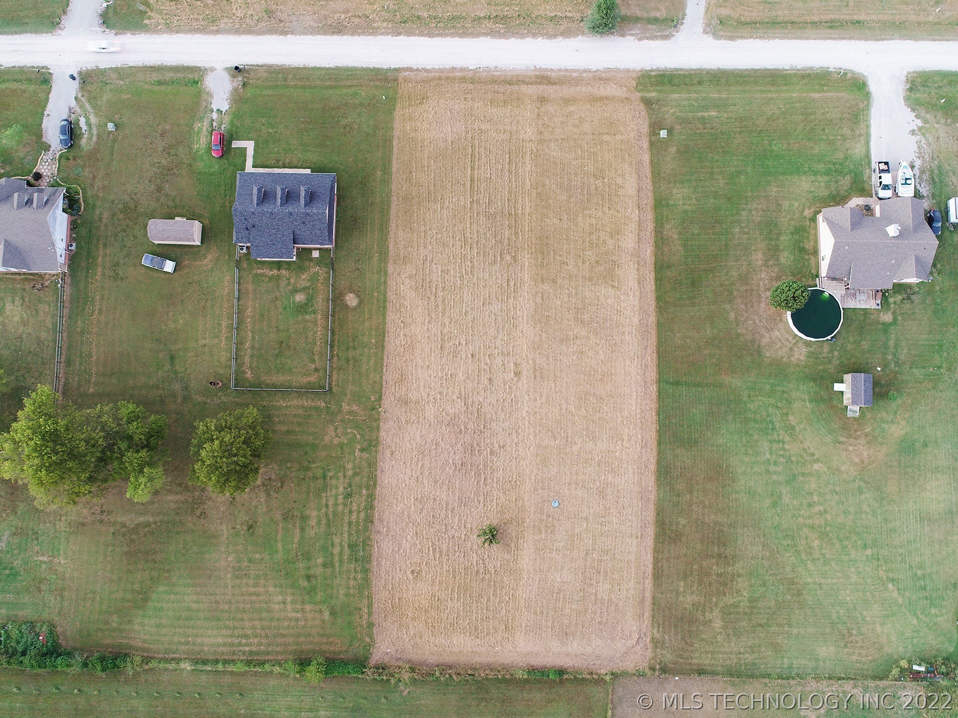 398322 W 3230 Drive Property Photo 28