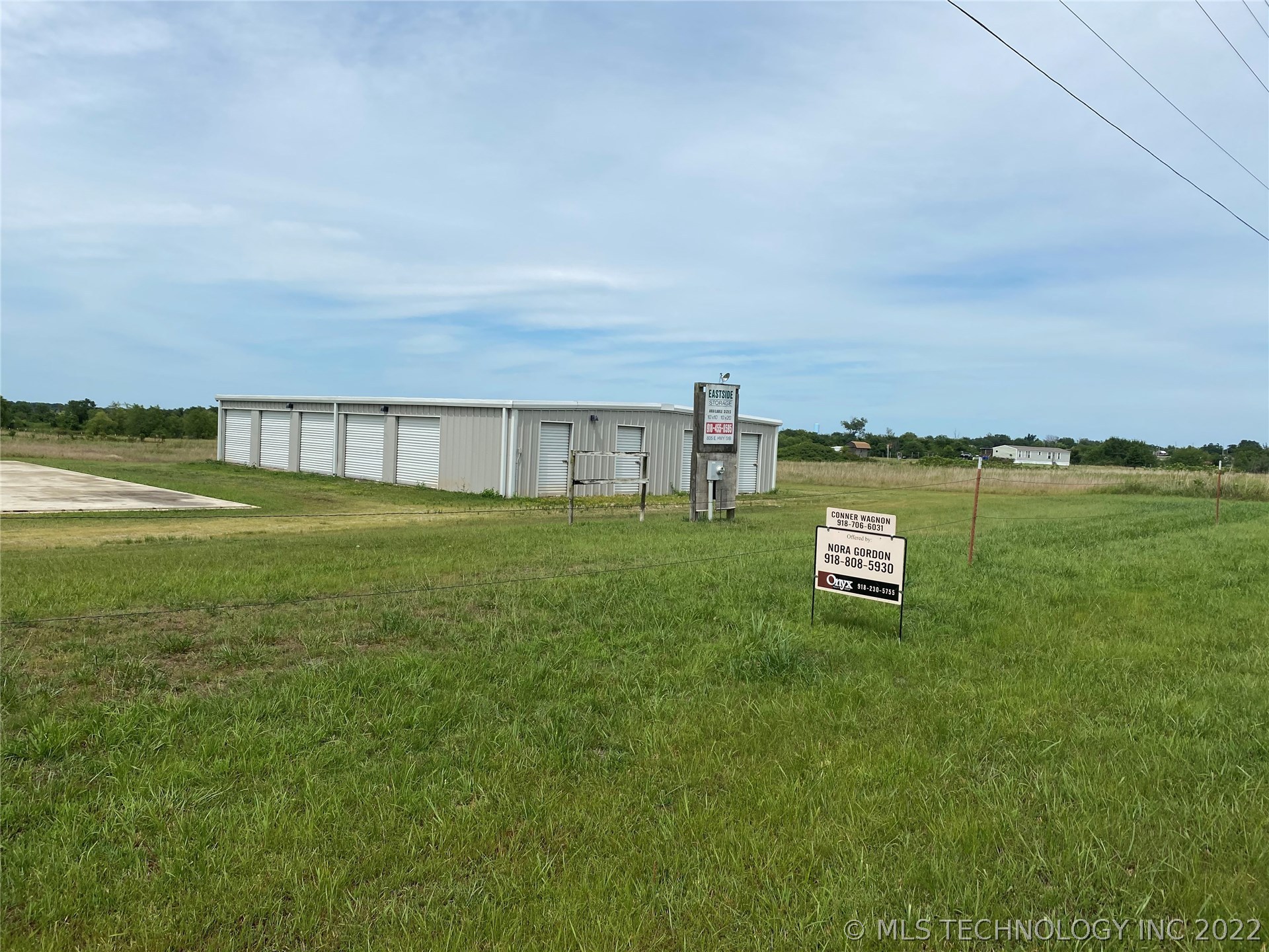 805 E Hwy 51 B Highway Property Photo 1