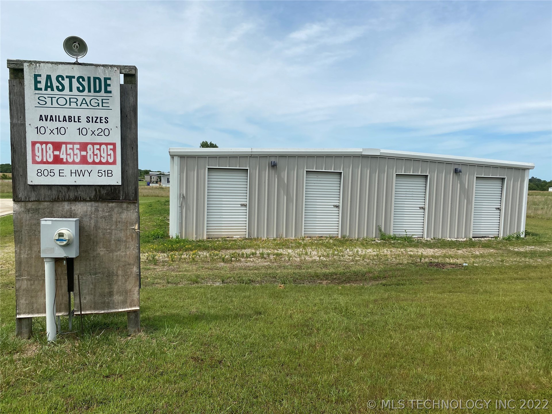 805 E Hwy 51 B Highway Property Photo 4