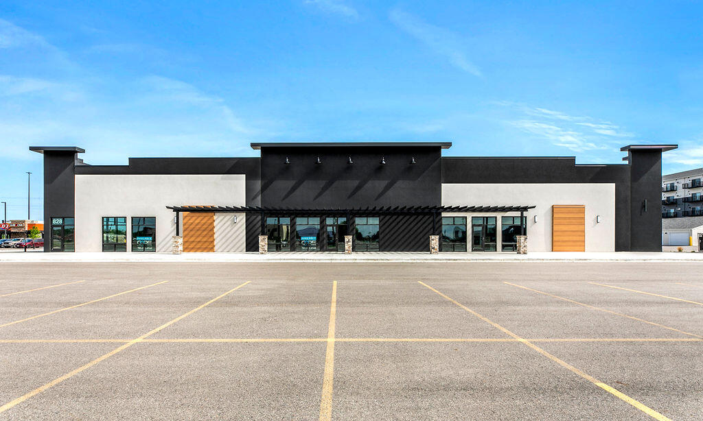 800 30th Avenue S Property Photo 1