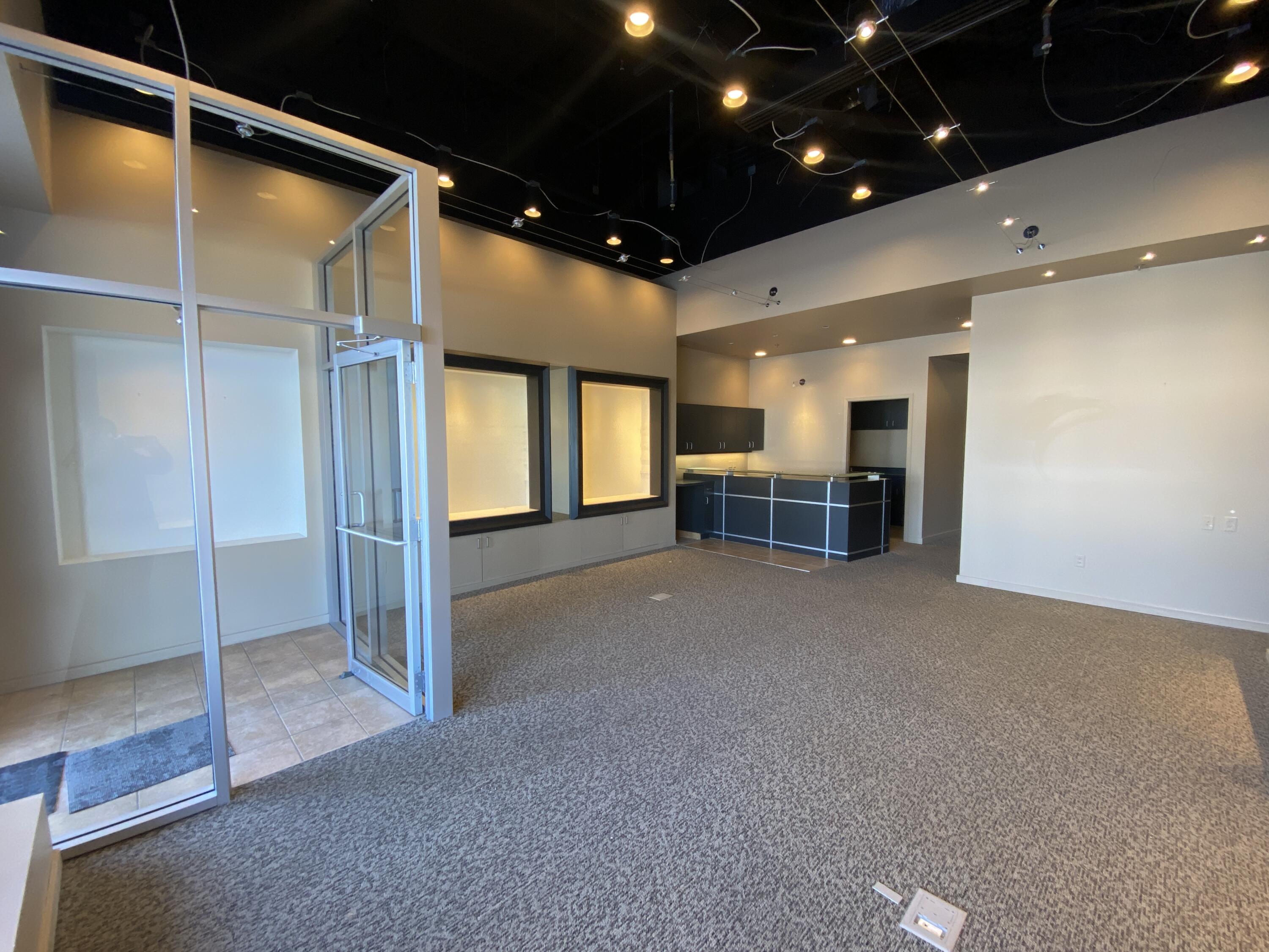 2553 Kirsten Lane S Property Photo 2