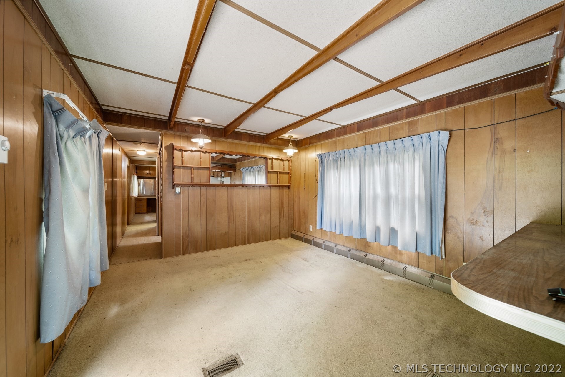 912 S Freeman Avenue Property Photo 5