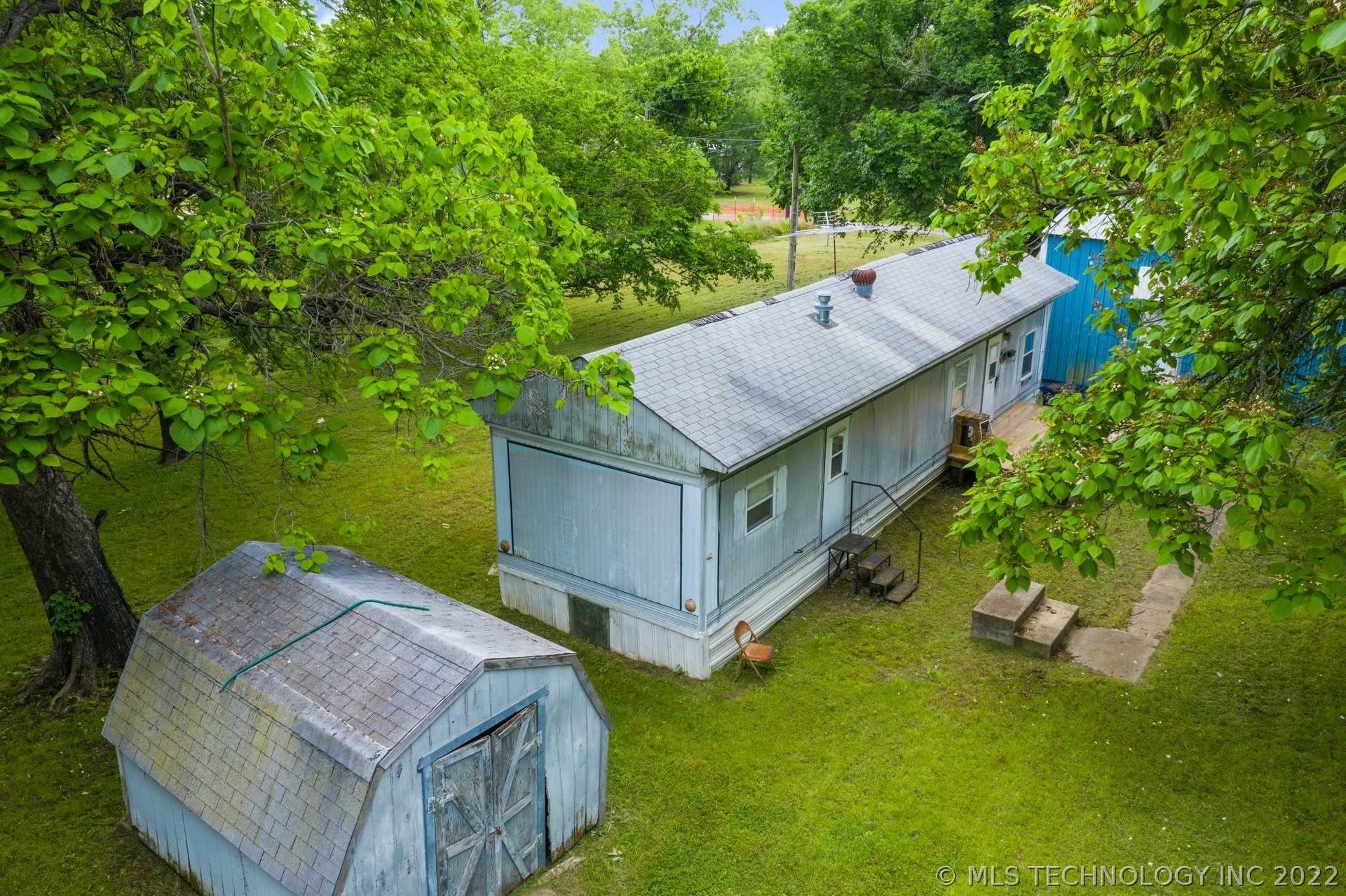 912 S Freeman Avenue Property Photo 19