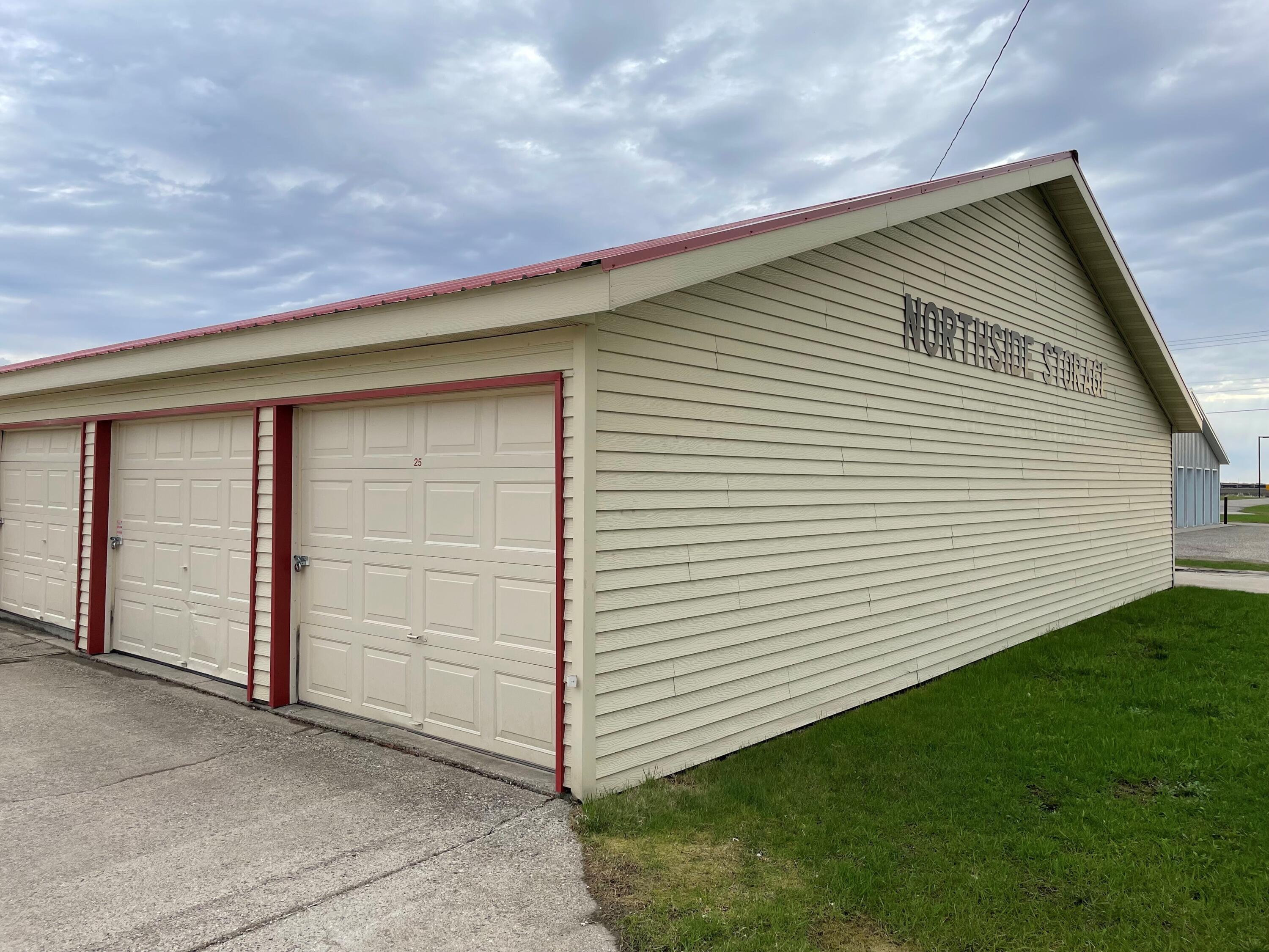 1012 N 18th Avenue Property Photo 3