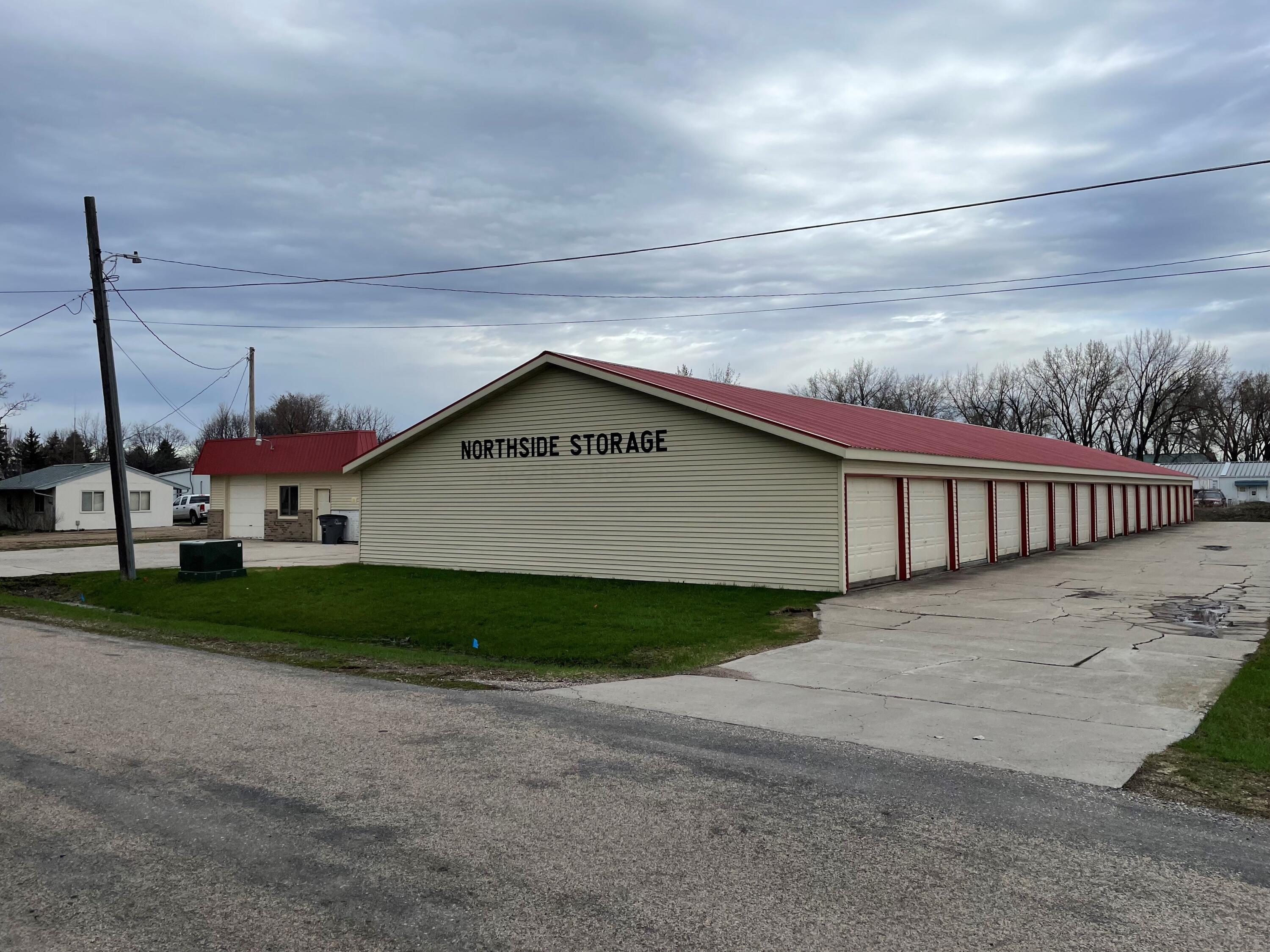 1012 N 18th Avenue Property Photo 5