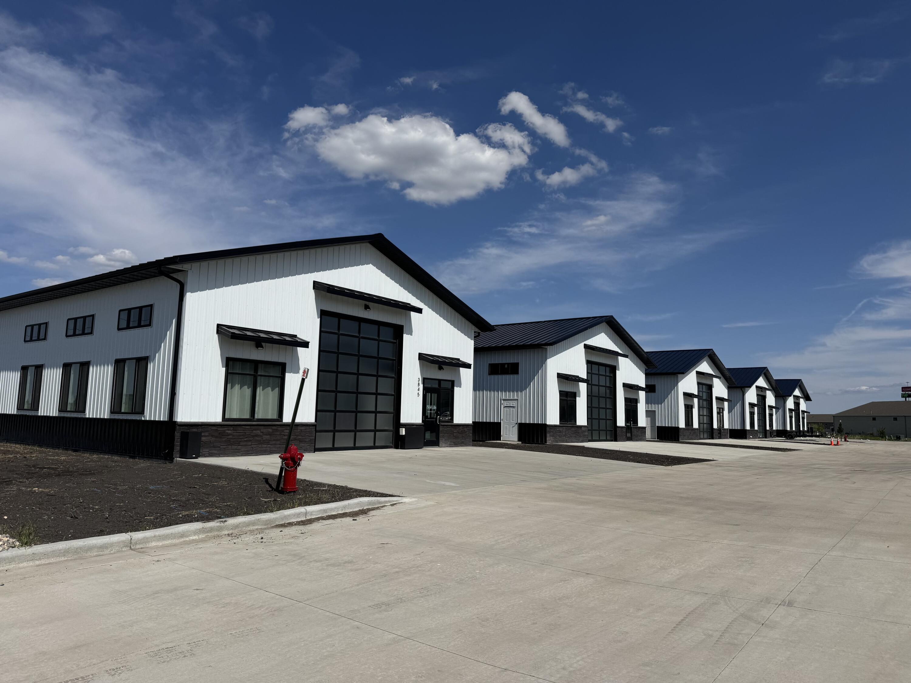 2955 Thunder Road S Property Photo 1