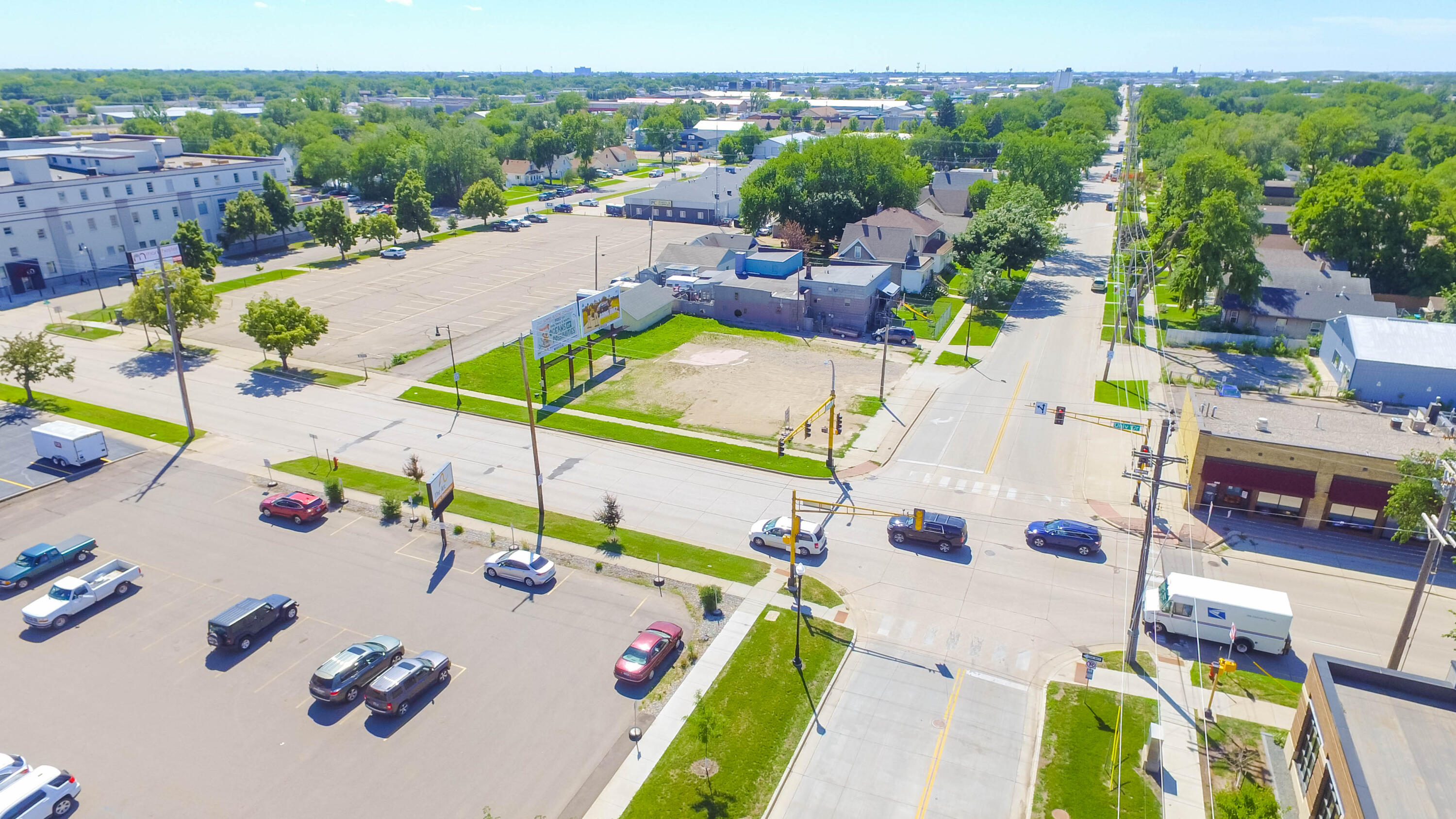 216 N University Drive Property Photo 16