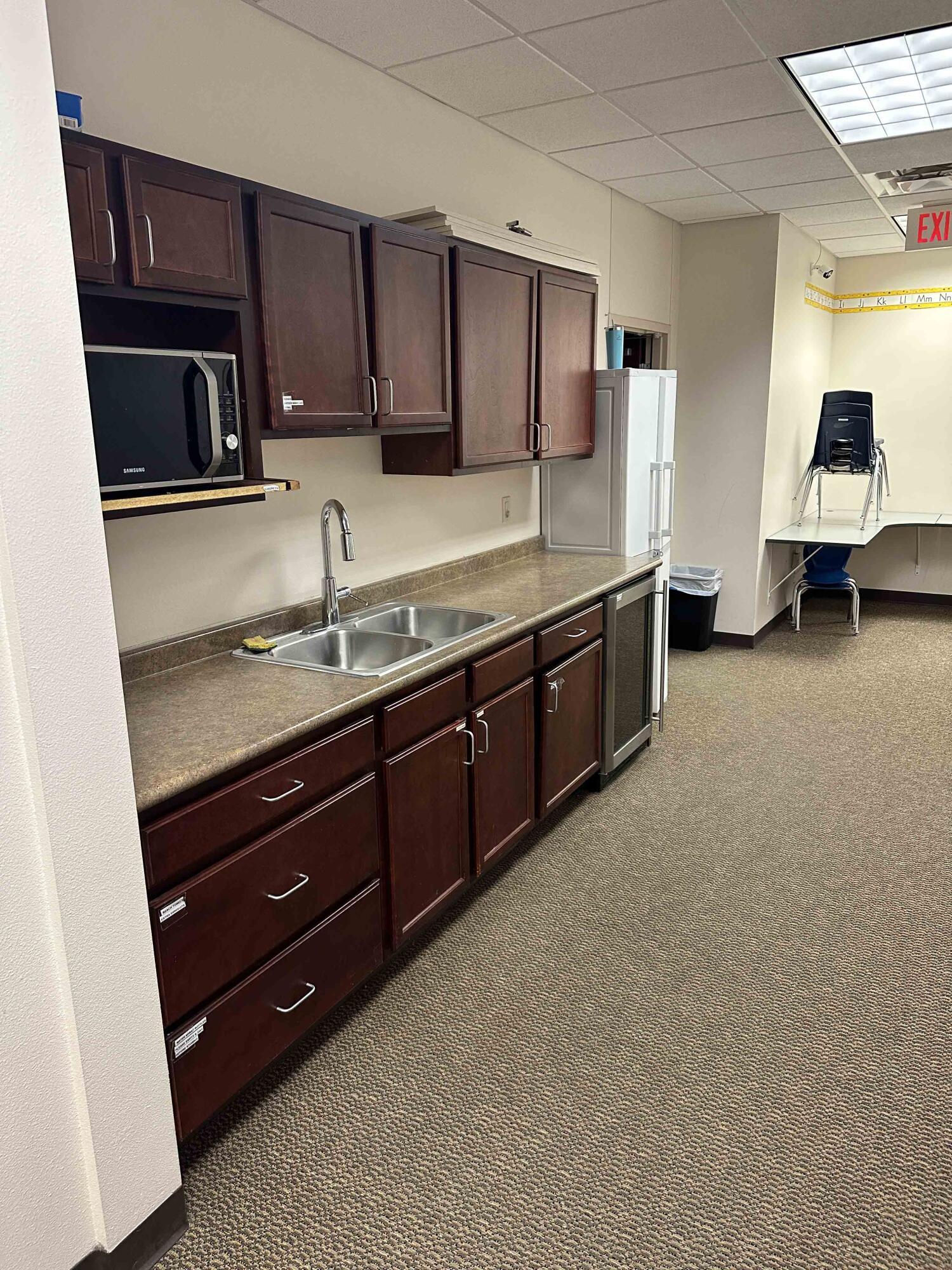 1405 Prairie Parkway Parkway Property Photo 5