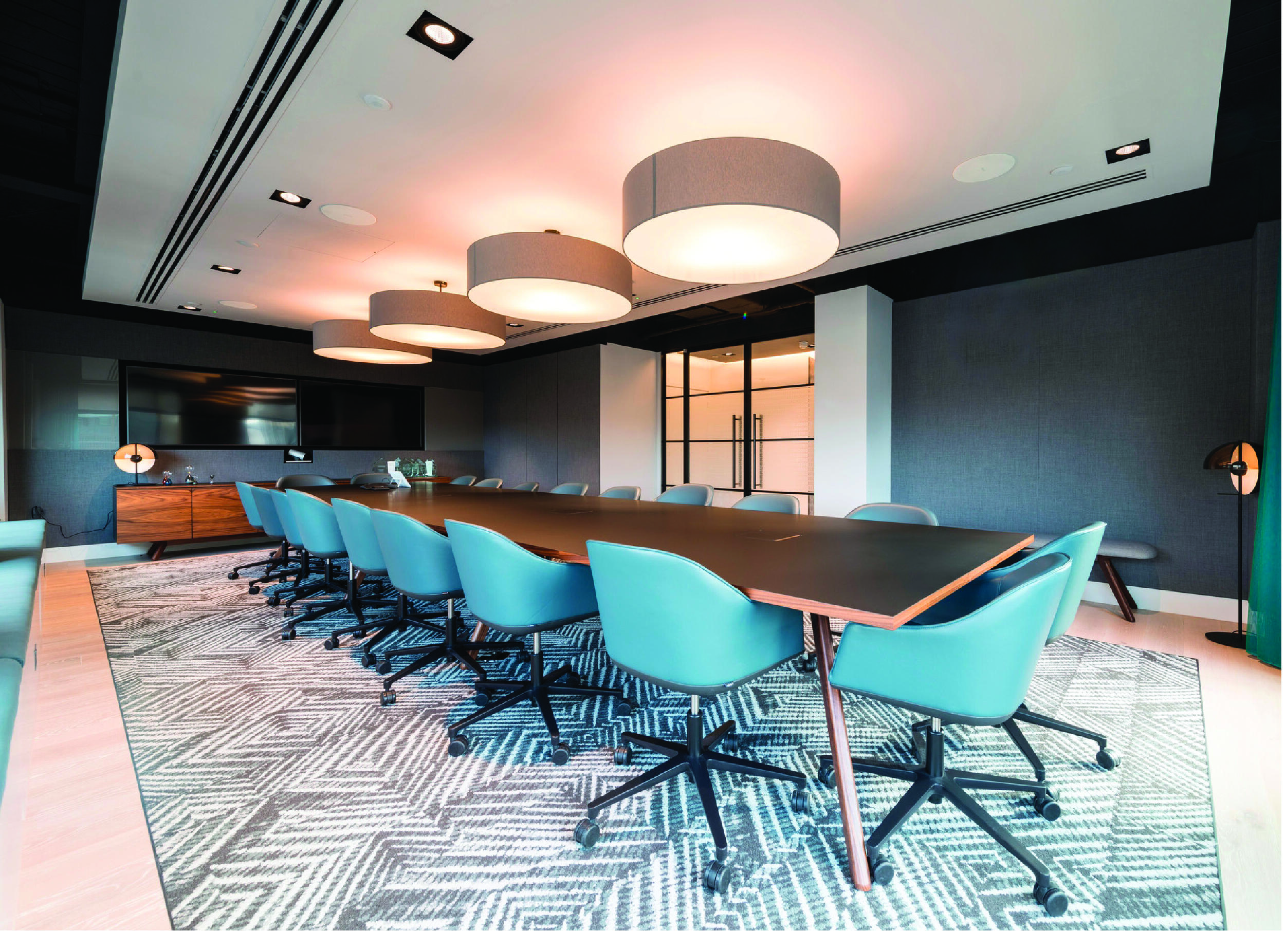 350 23 Avenue E Property Photo 2