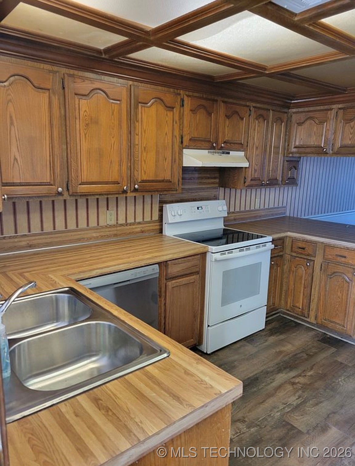 309 S 38th 2 Property Photo 3