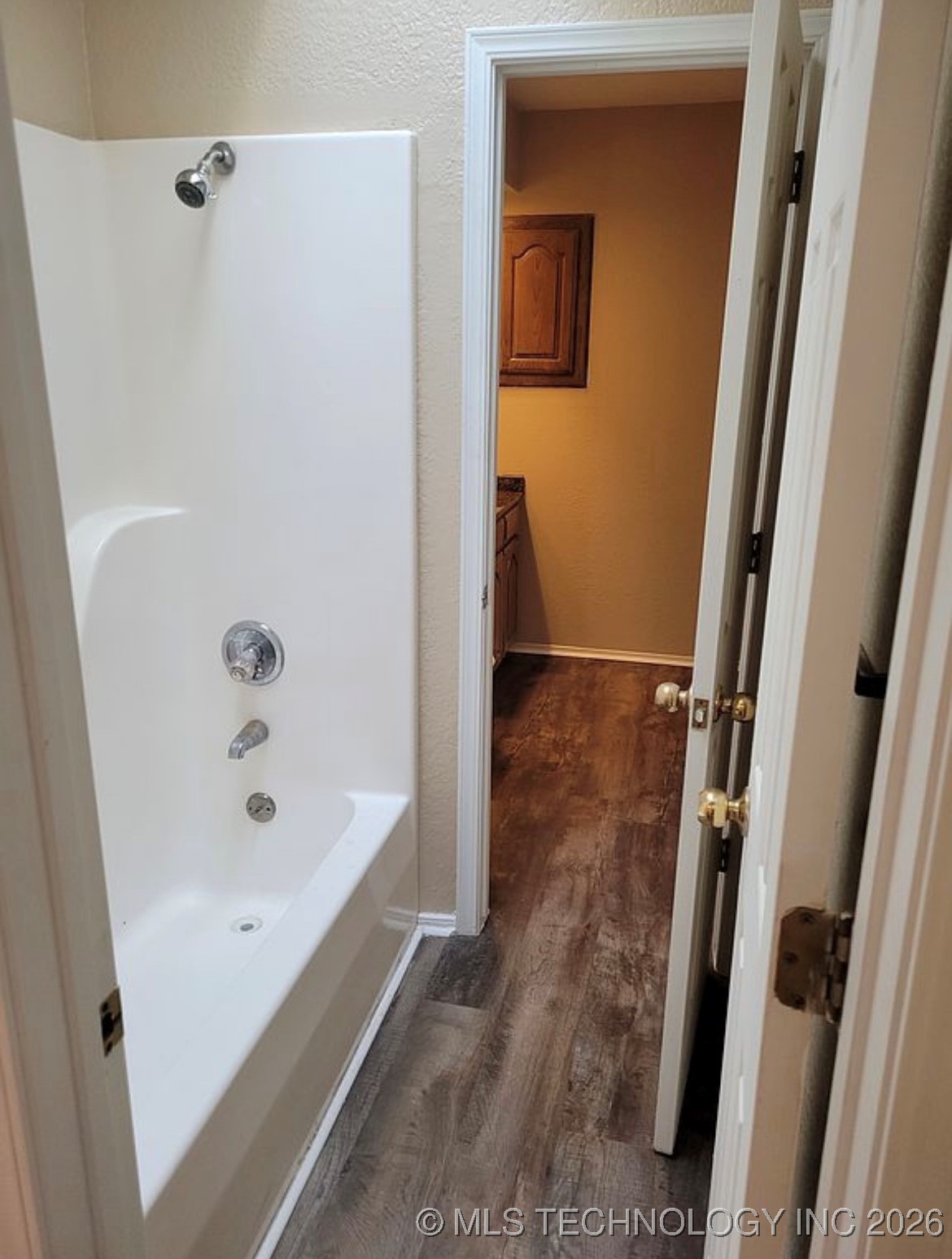 309 S 38th 2 Property Photo 7