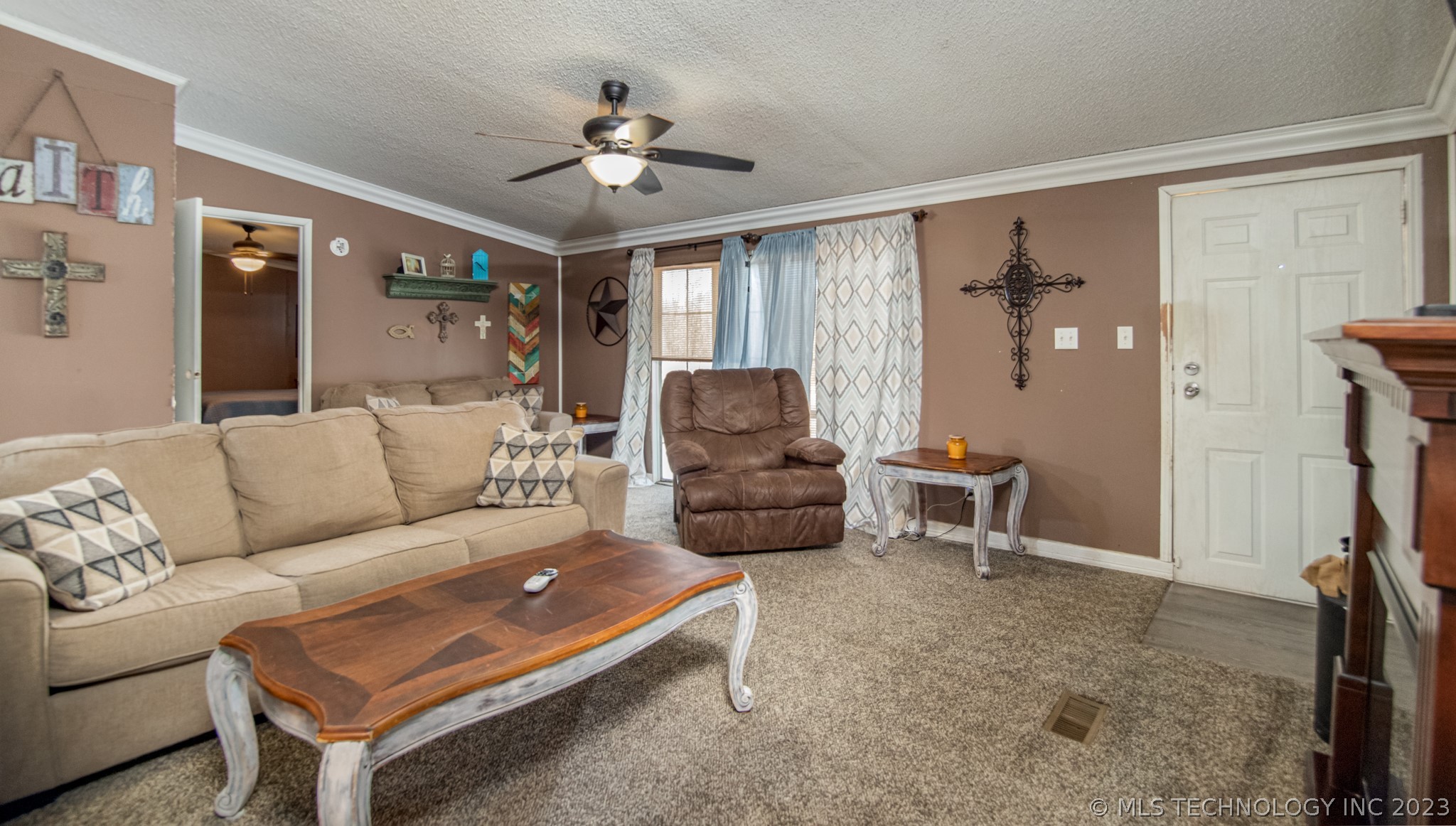 219 Mistletoe Lane Property Photo 10