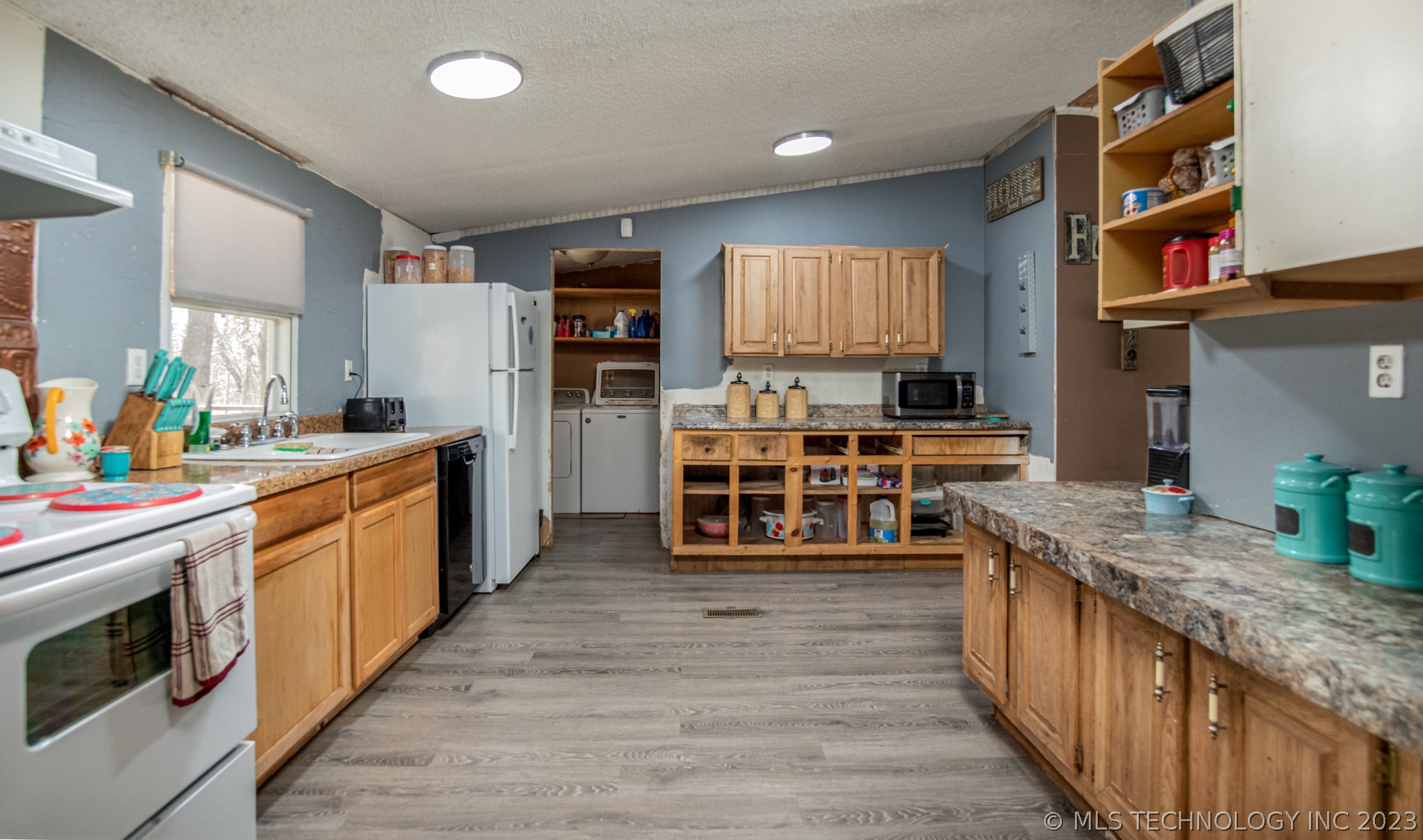 219 Mistletoe Lane Property Photo 11