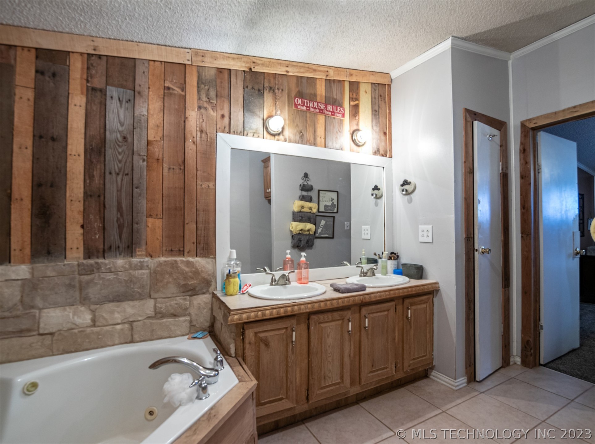 219 Mistletoe Lane Property Photo 20