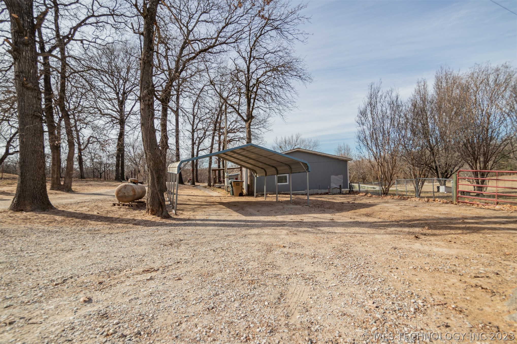 219 Mistletoe Lane Property Photo 23