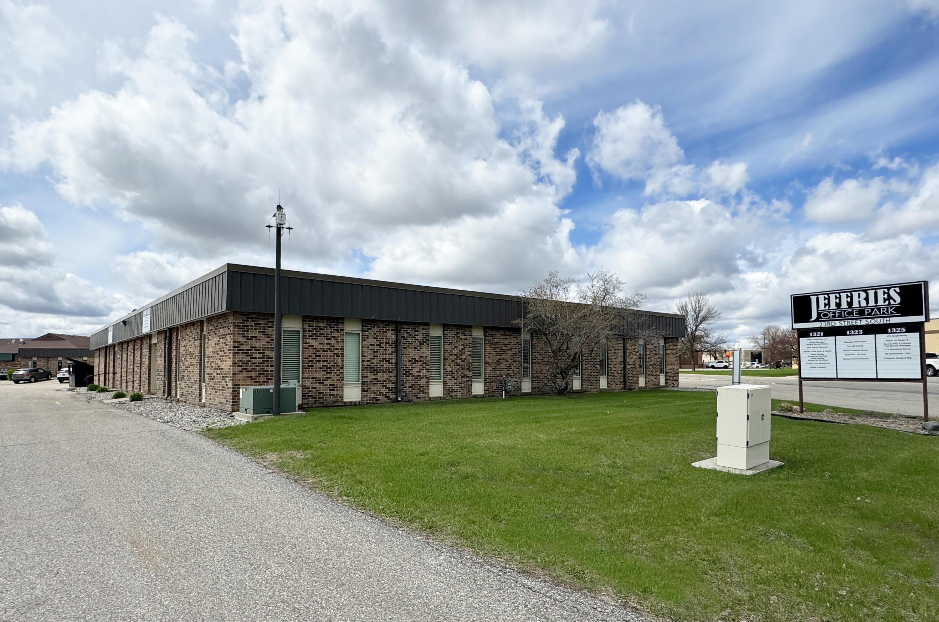 1325 23rd Street S Property Photo 2