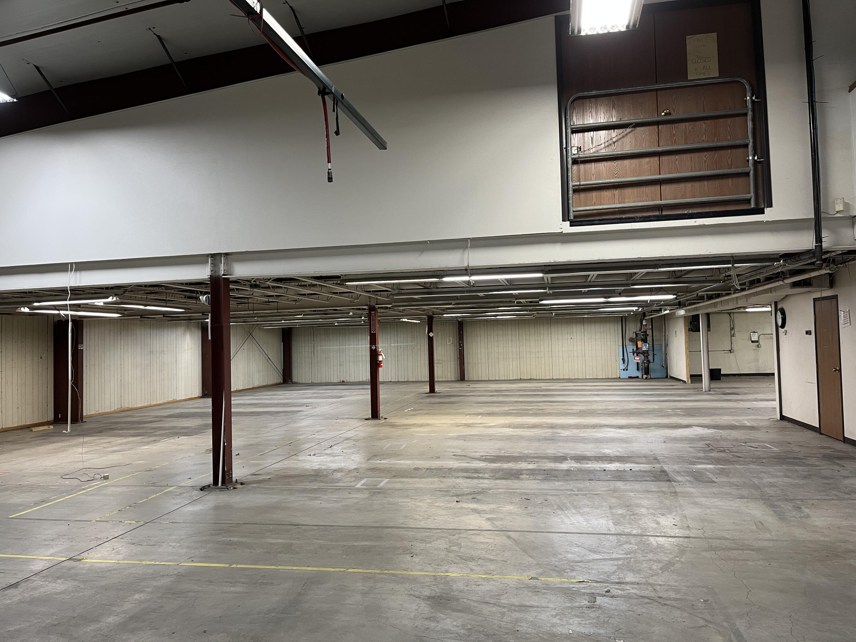 1402 43 Street N Property Photo 12