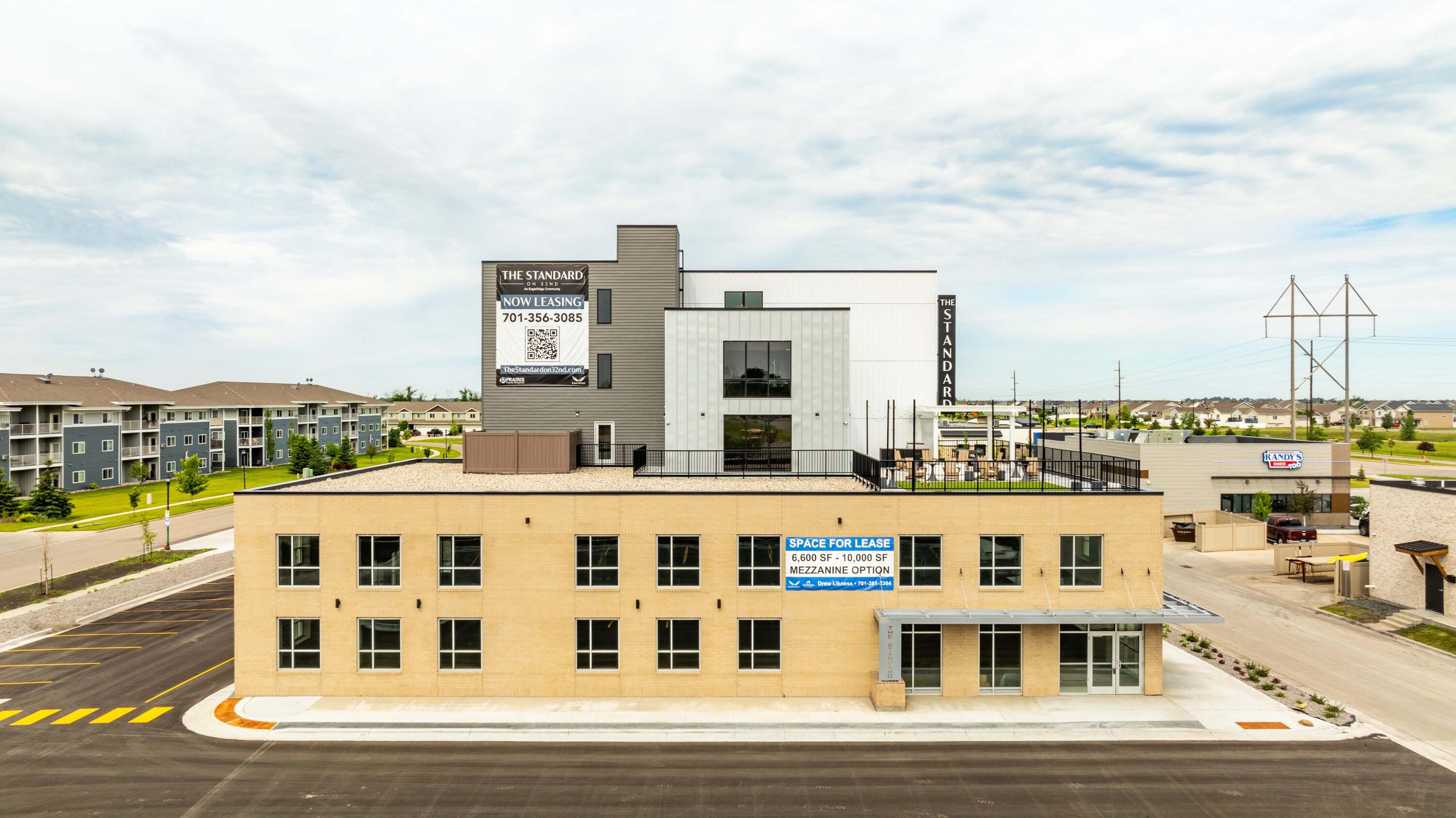 3252 6th Street W Property Photo 3