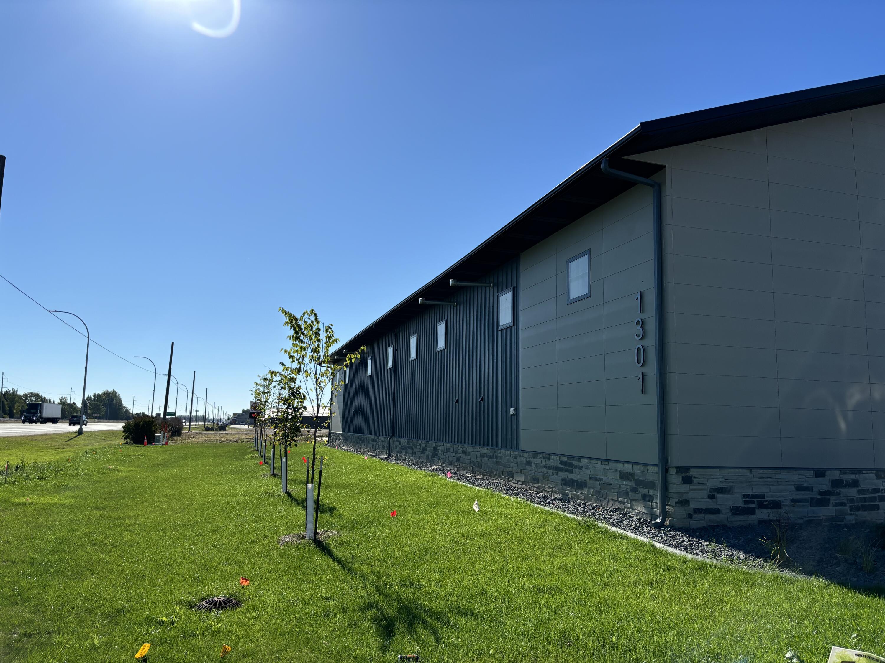 1301 Main Avenue Se Property Photo 2