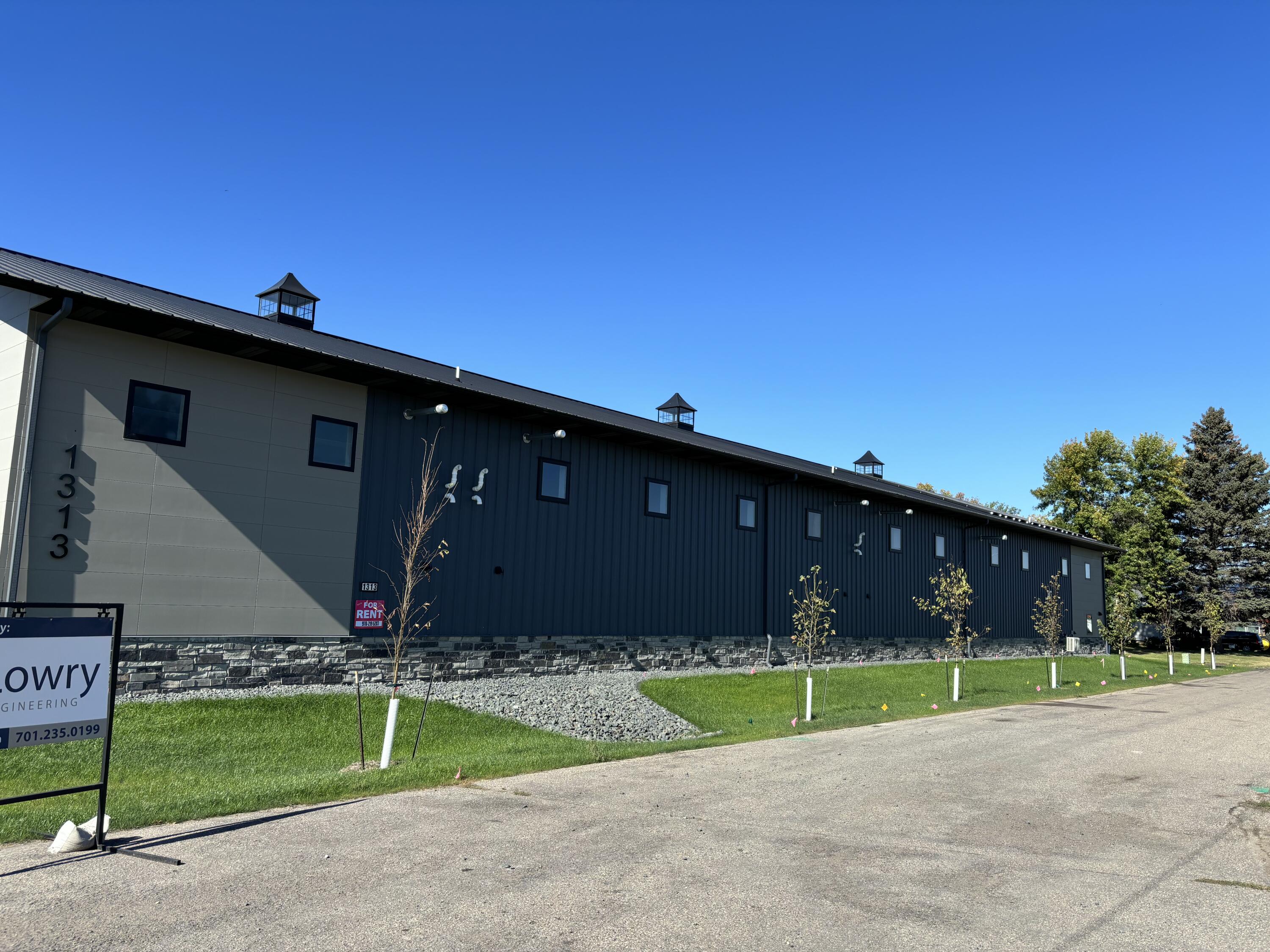 1301 Main Avenue Se Property Photo 3