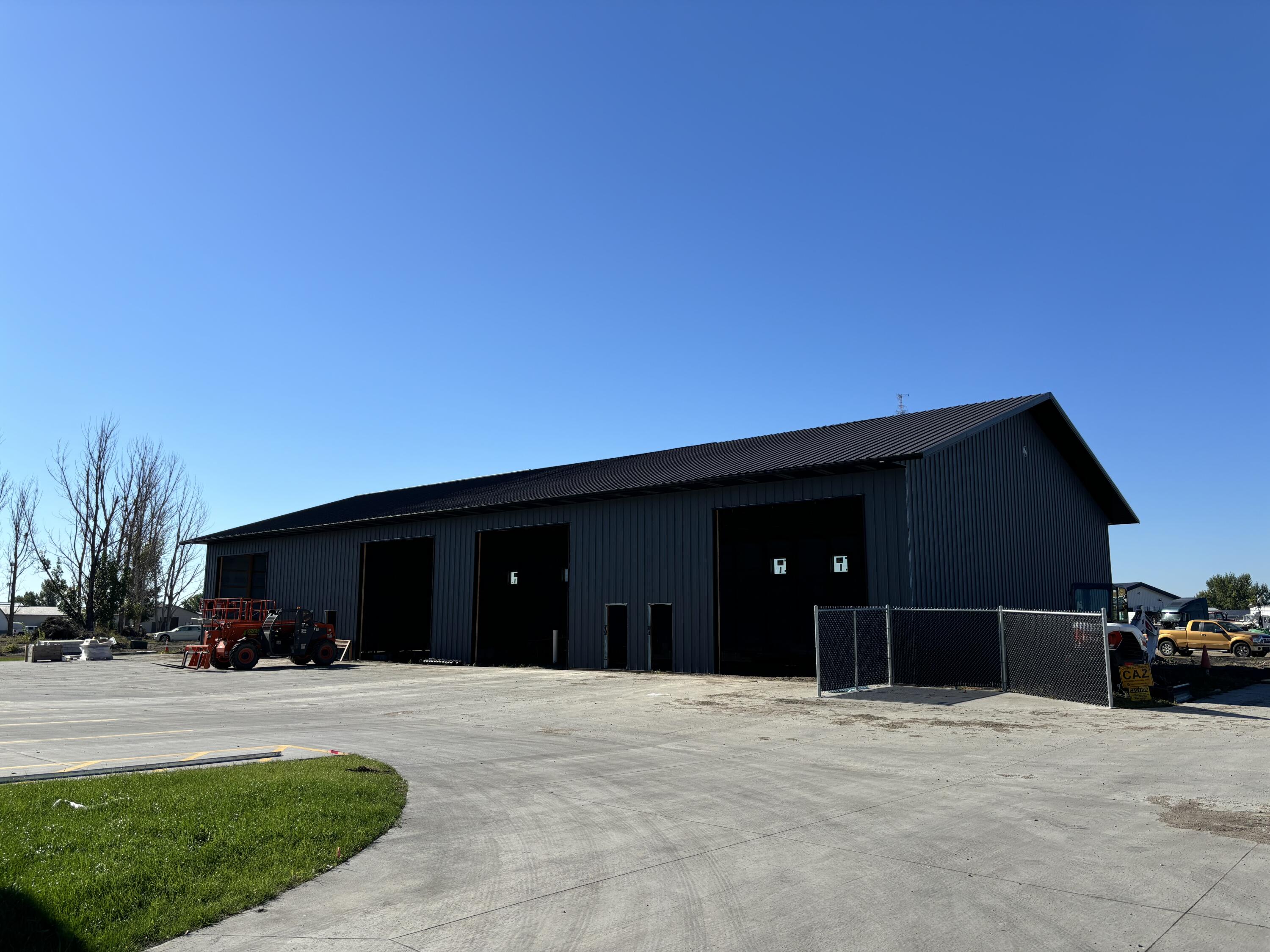 1301 Main Avenue Se Property Photo 5