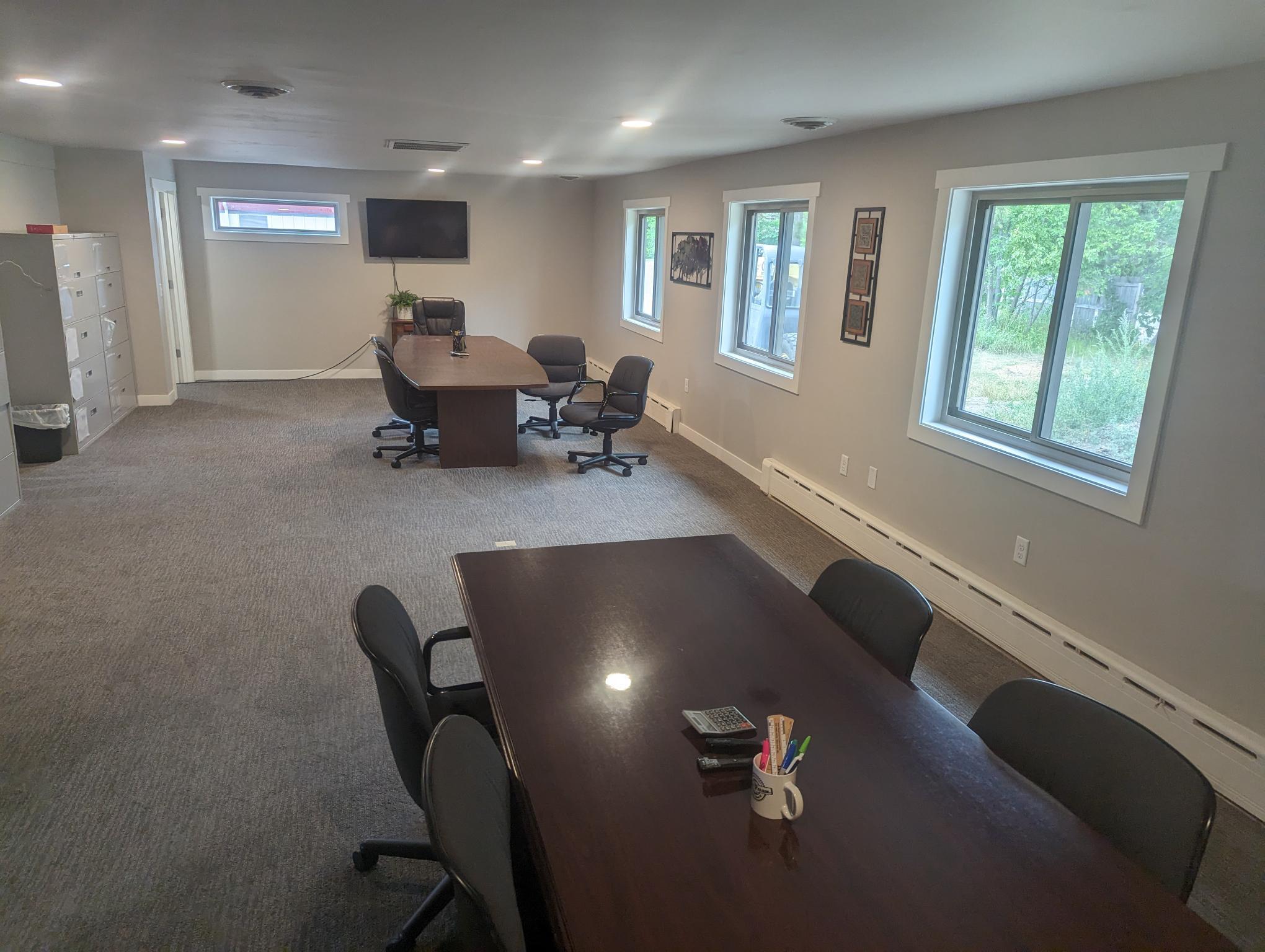 201 1st St E Property Photo 9