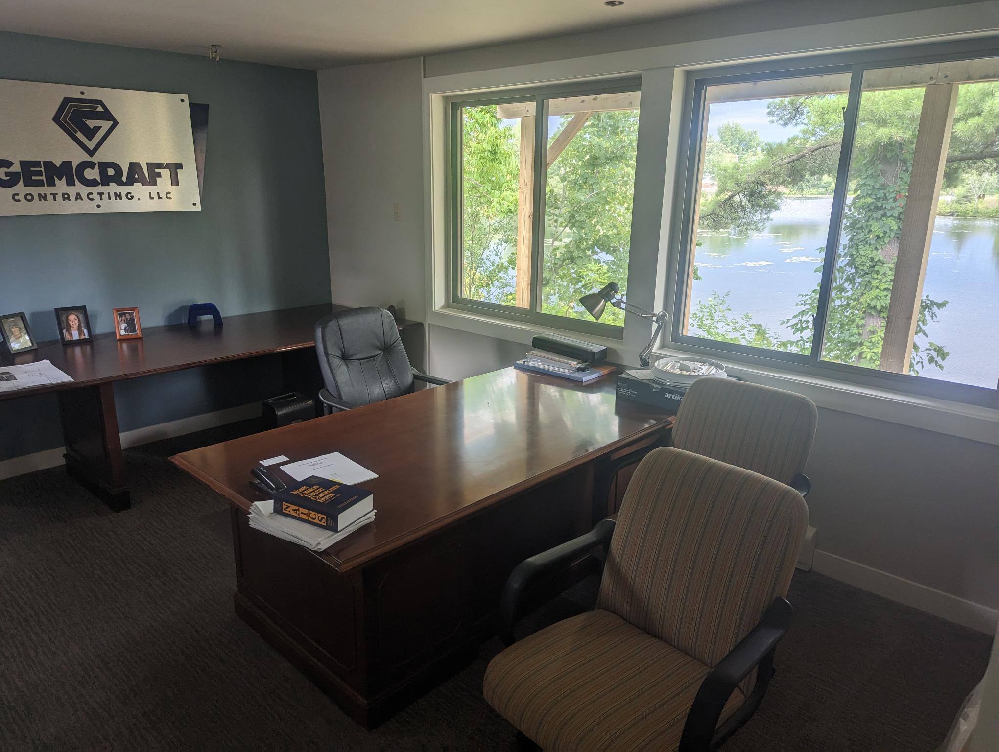 201 1st St E Property Photo 10