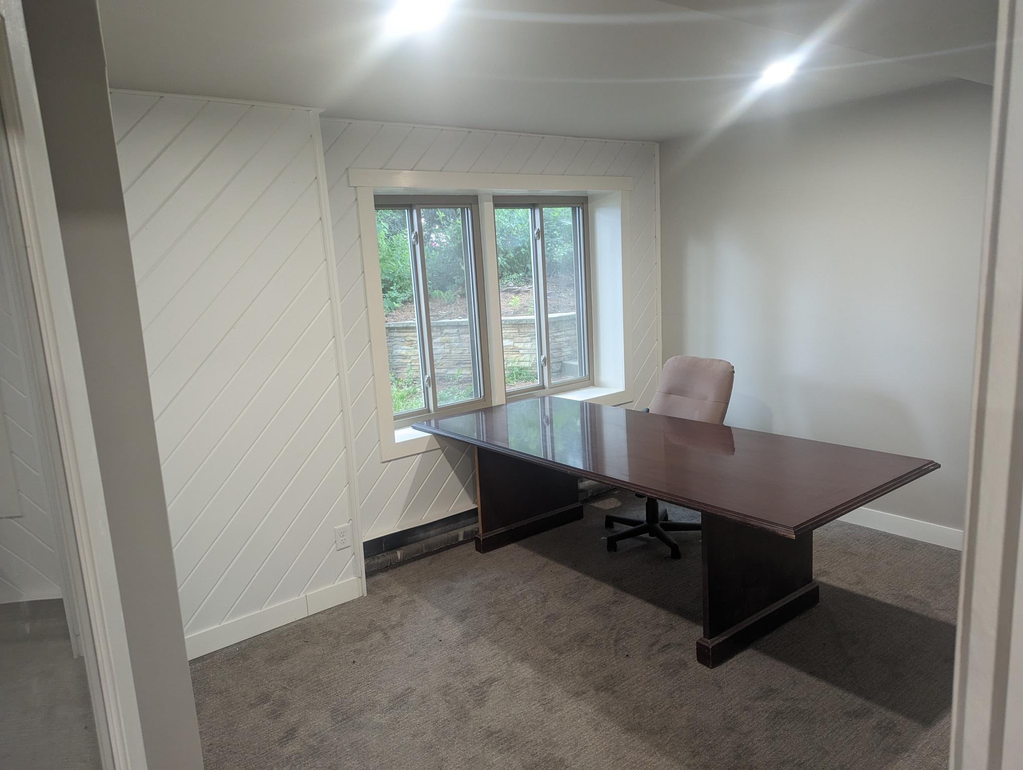 201 1st St E Property Photo 12