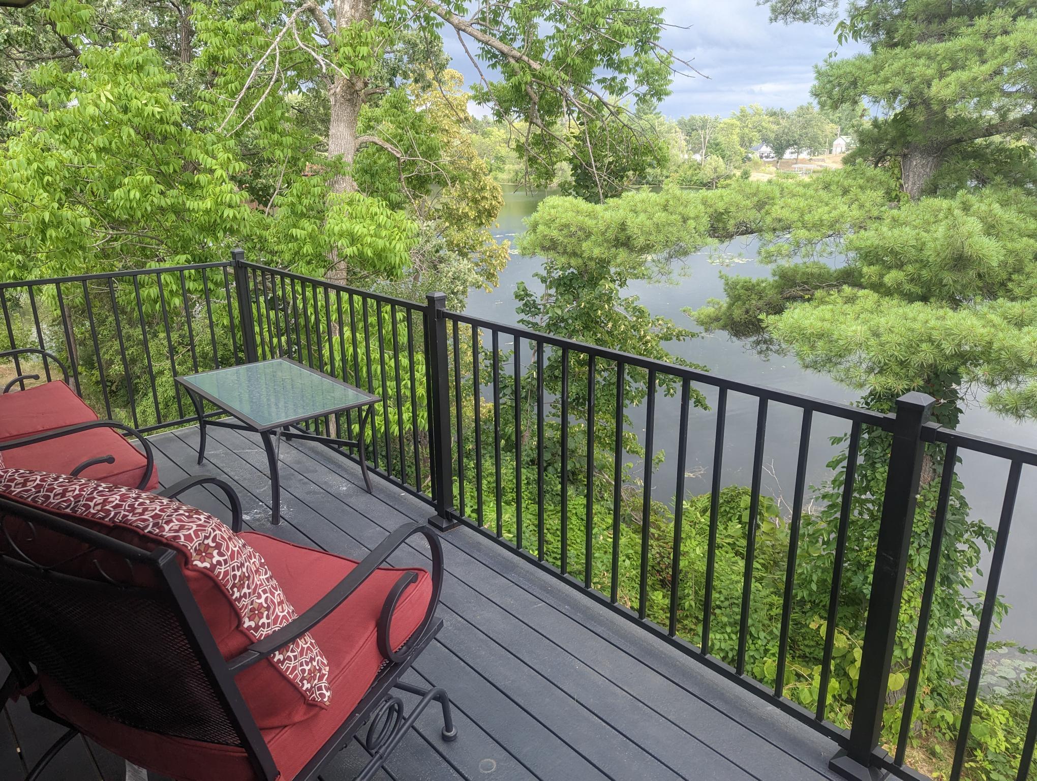 201 1st St E Property Photo 15