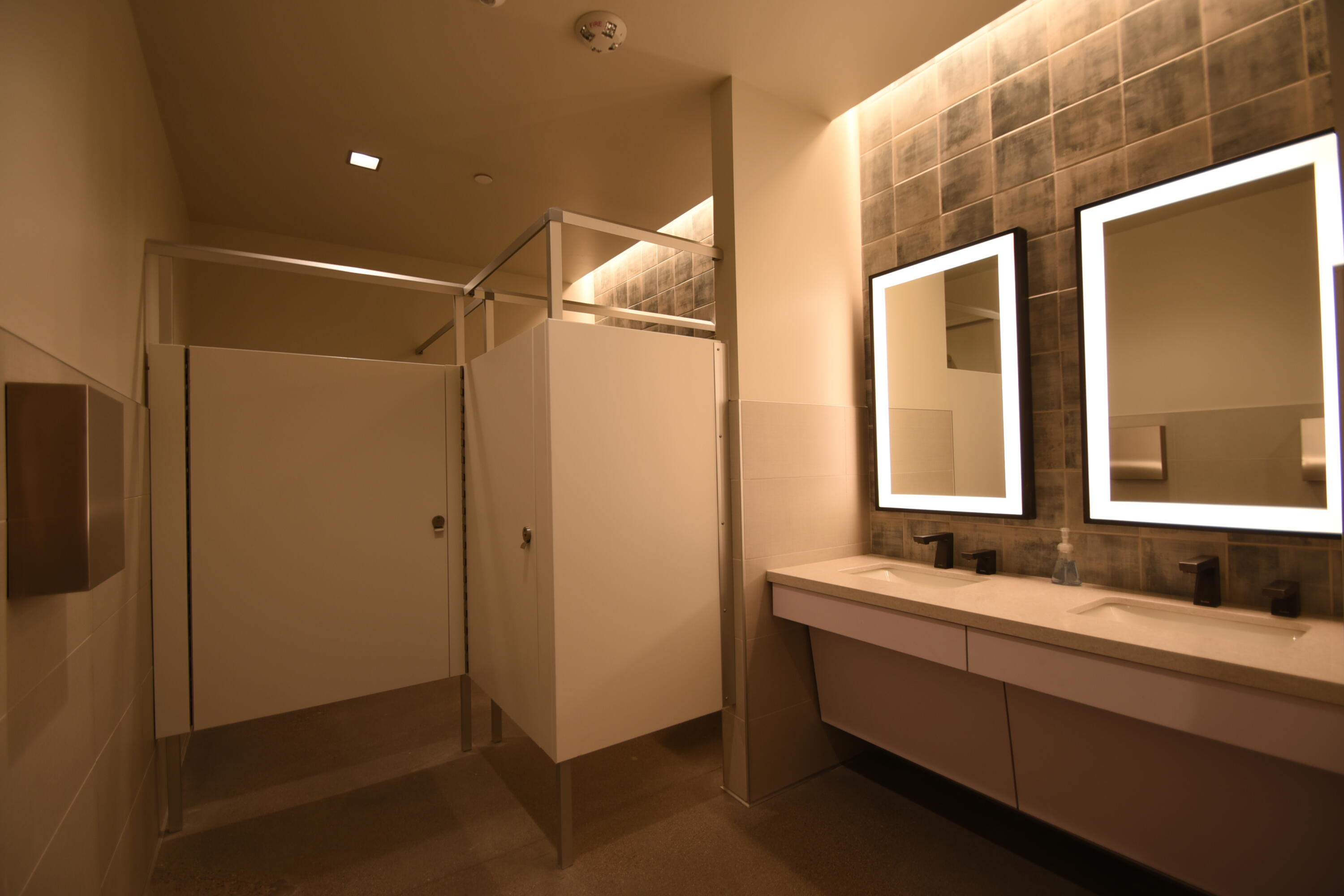 5651 38th Avenue S Property Photo 8