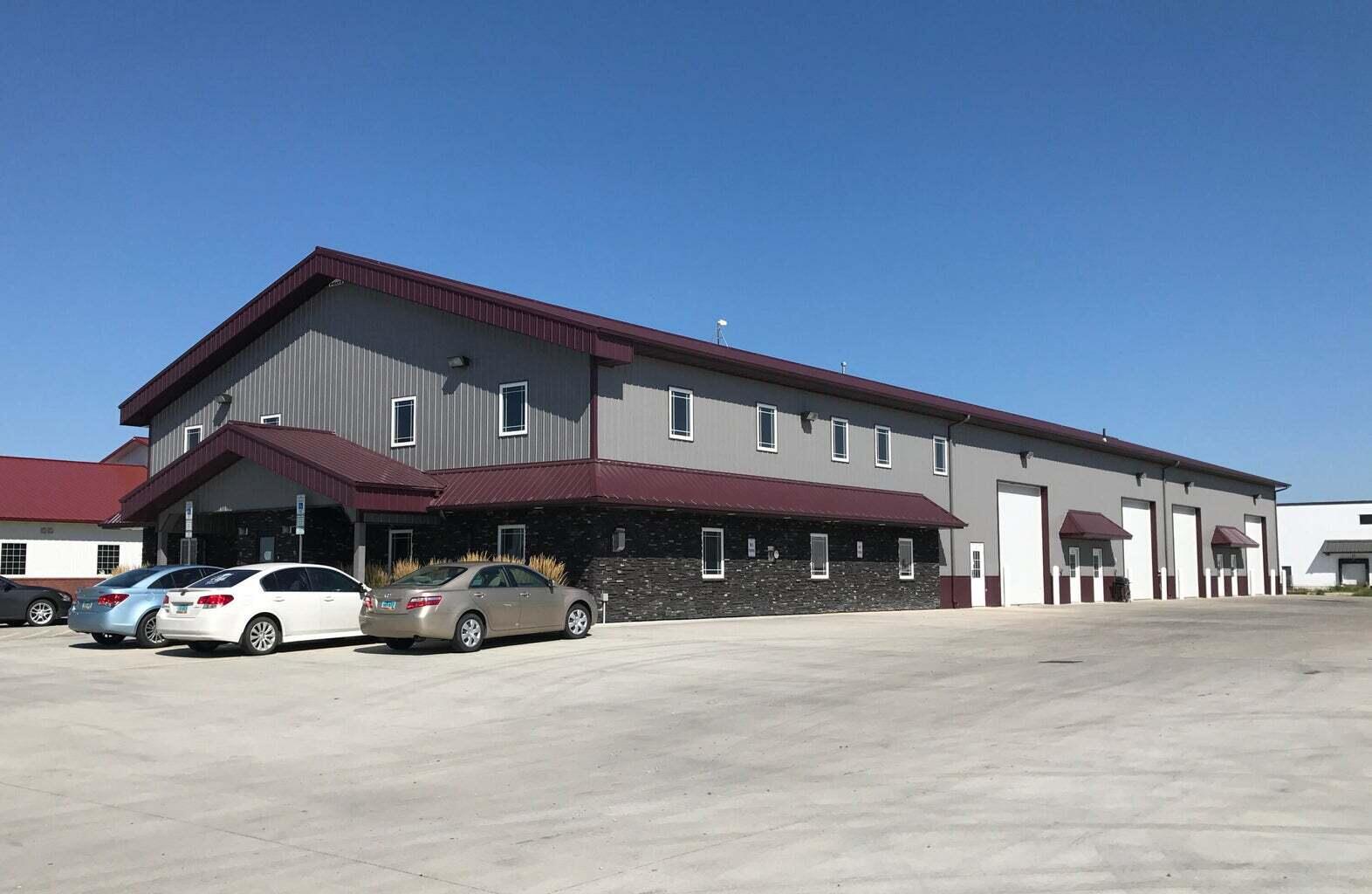 2528 Main Avenue W Property Photo 1