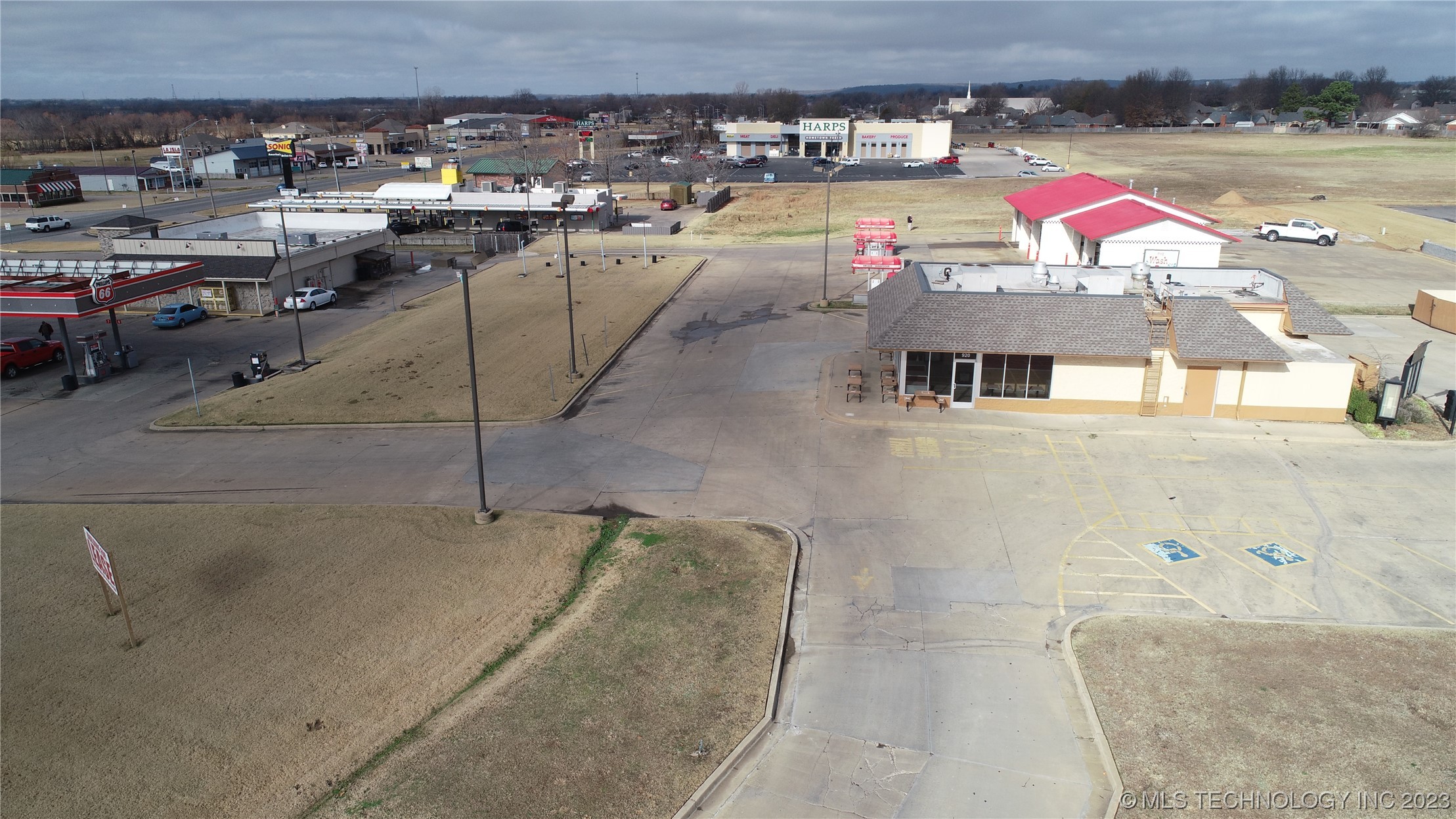 920 S Ross Street Property Photo 2