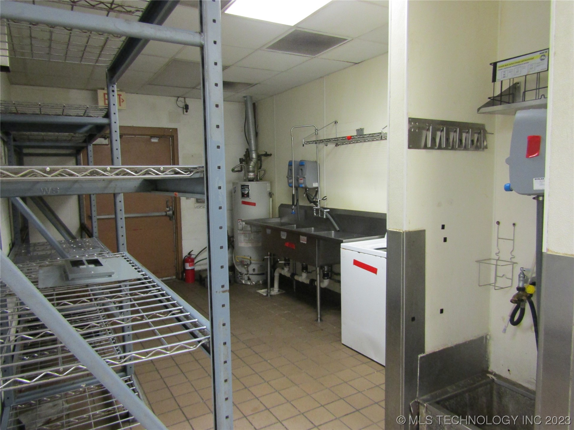 920 S Ross Street Property Photo 22