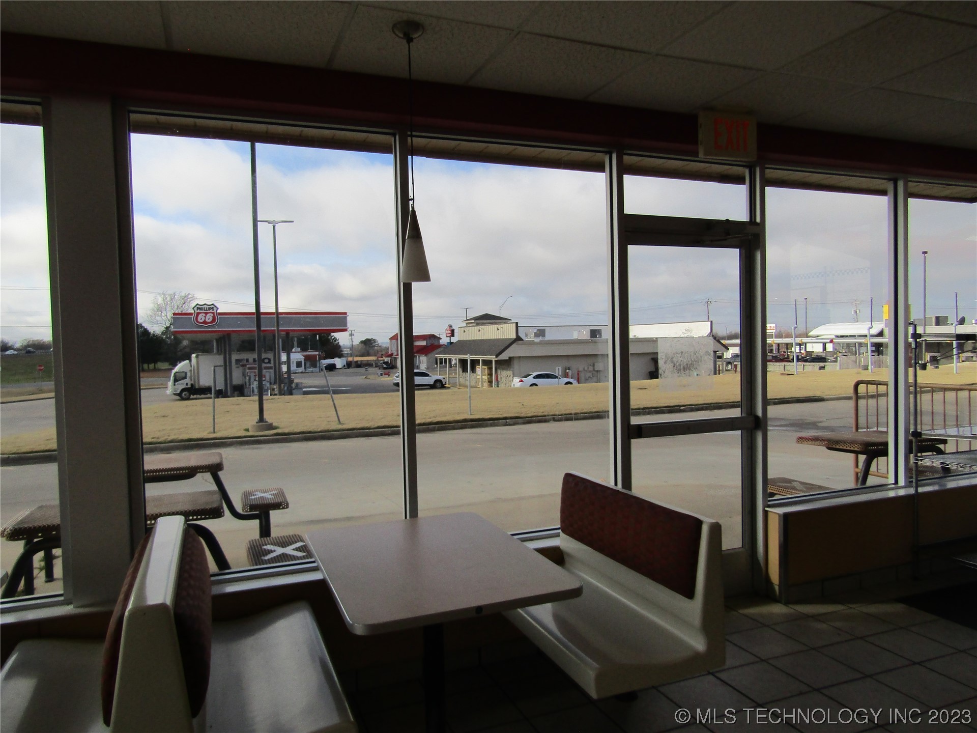 920 S Ross Street Property Photo 35