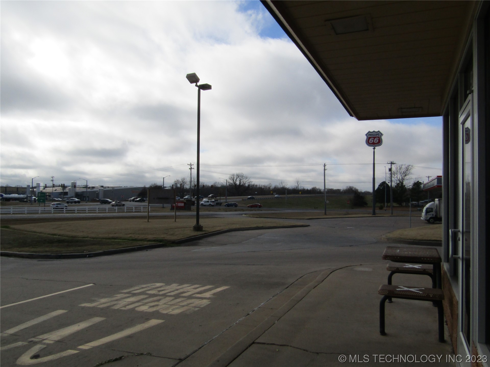 920 S Ross Street Property Photo 36