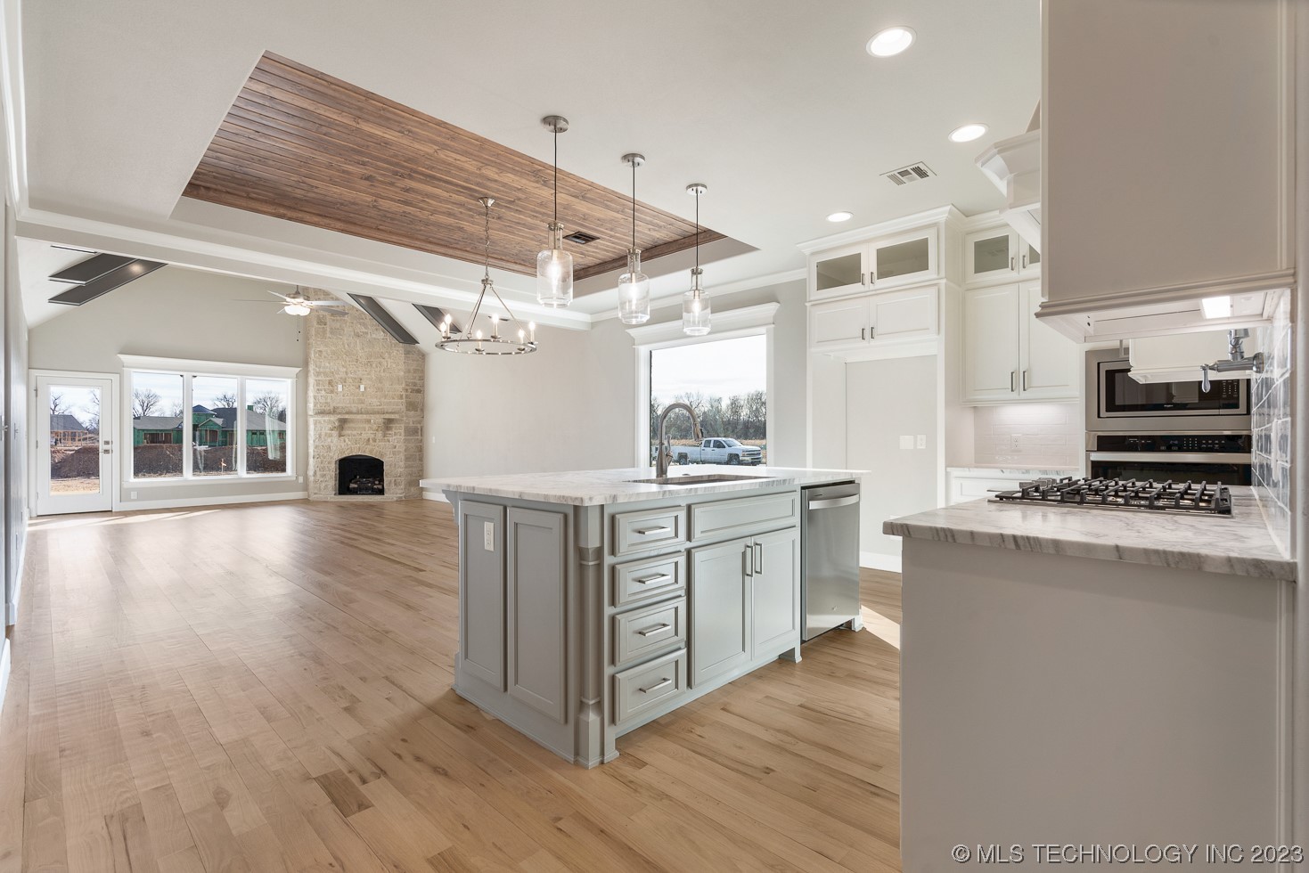 5310 E 126th Street S Property Photo 5