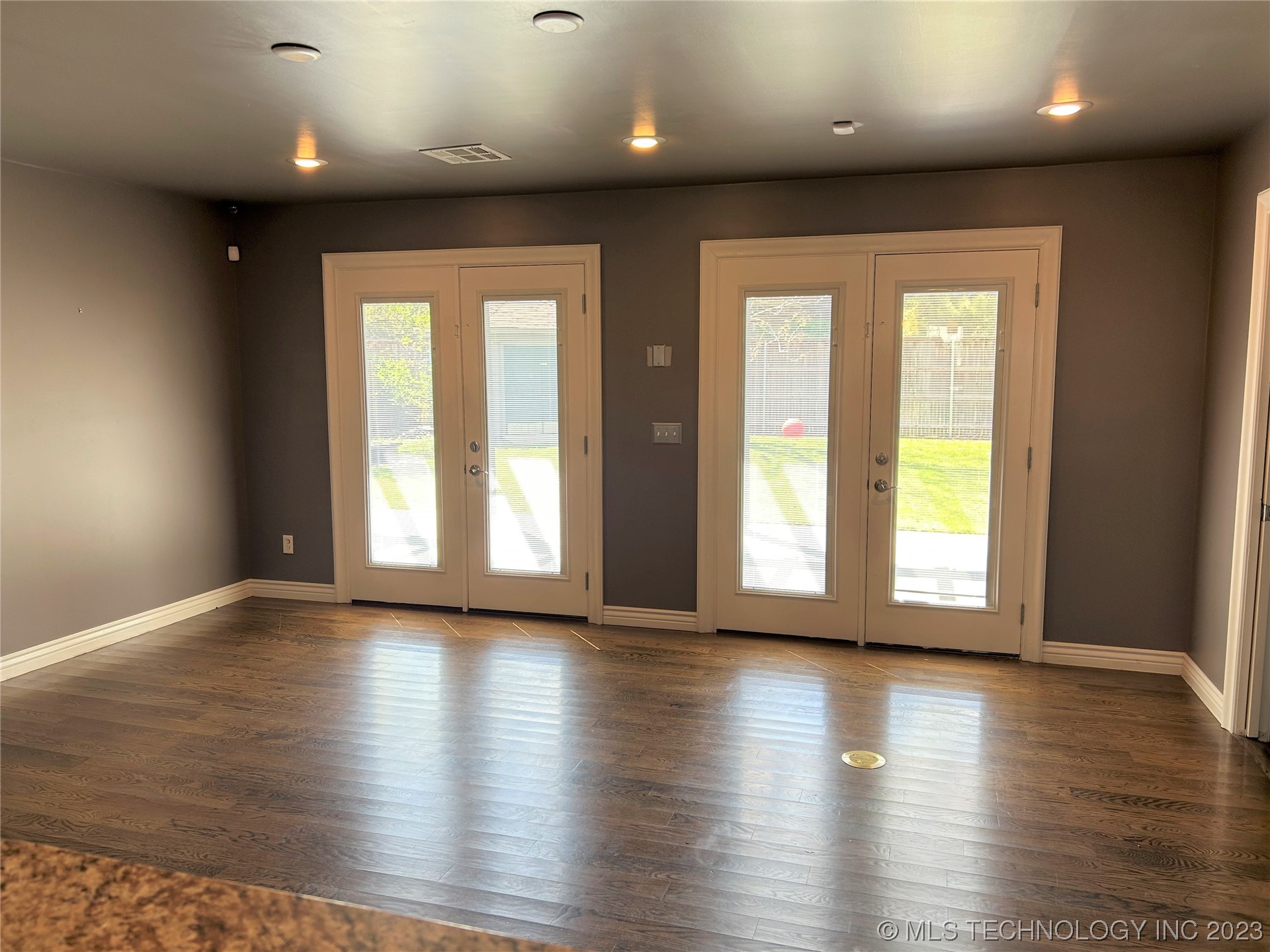 3026 S Boston Place Property Photo 5