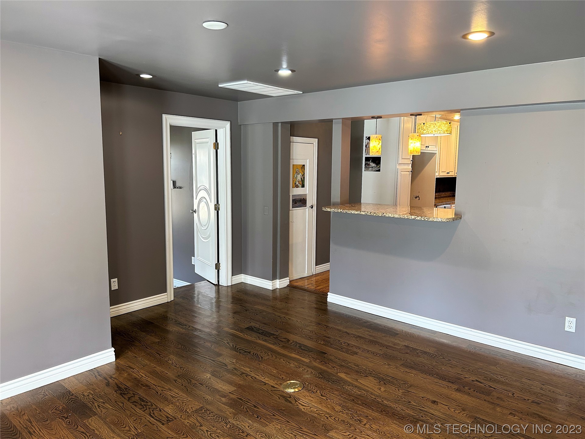 3026 S Boston Place Property Photo 6