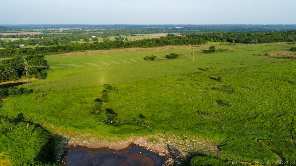 0000 S 4100 Road Property Photo 4