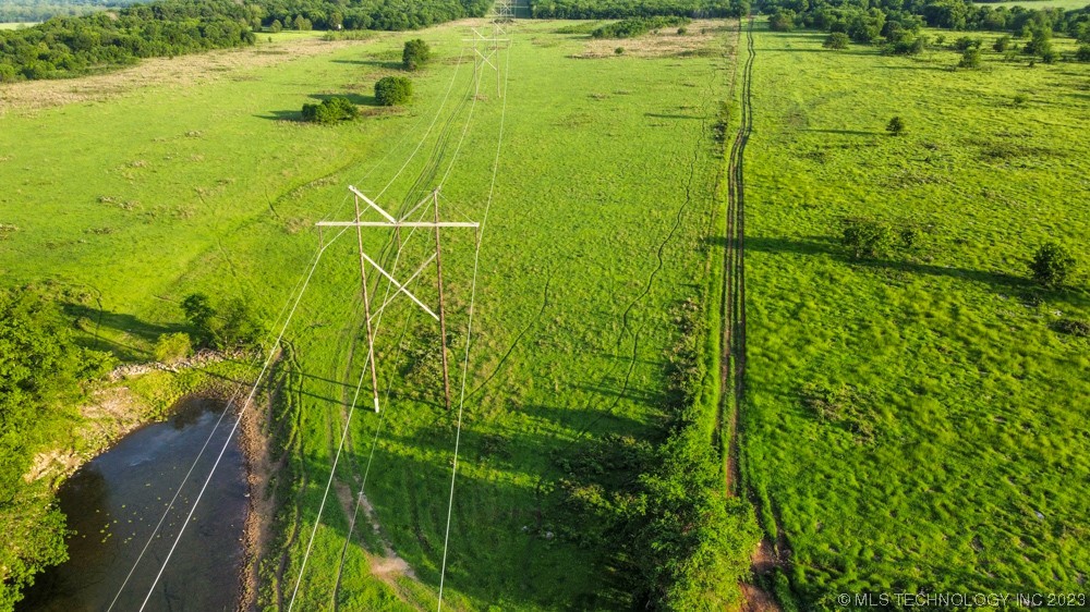 0000 S 4100 Road Property Photo 11