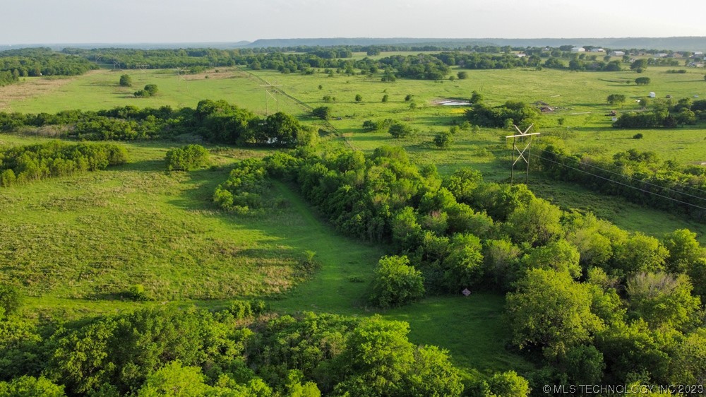 0000 S 4100 Road Property Photo 12