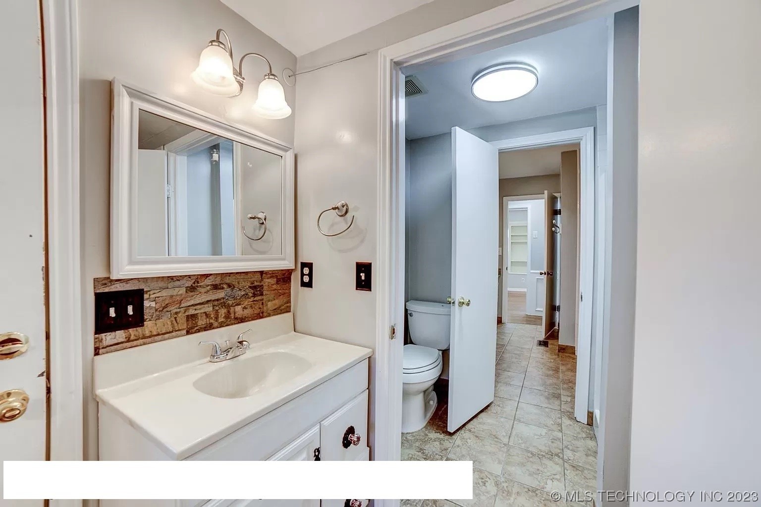 1809 S Elm Avenue Property Photo 6